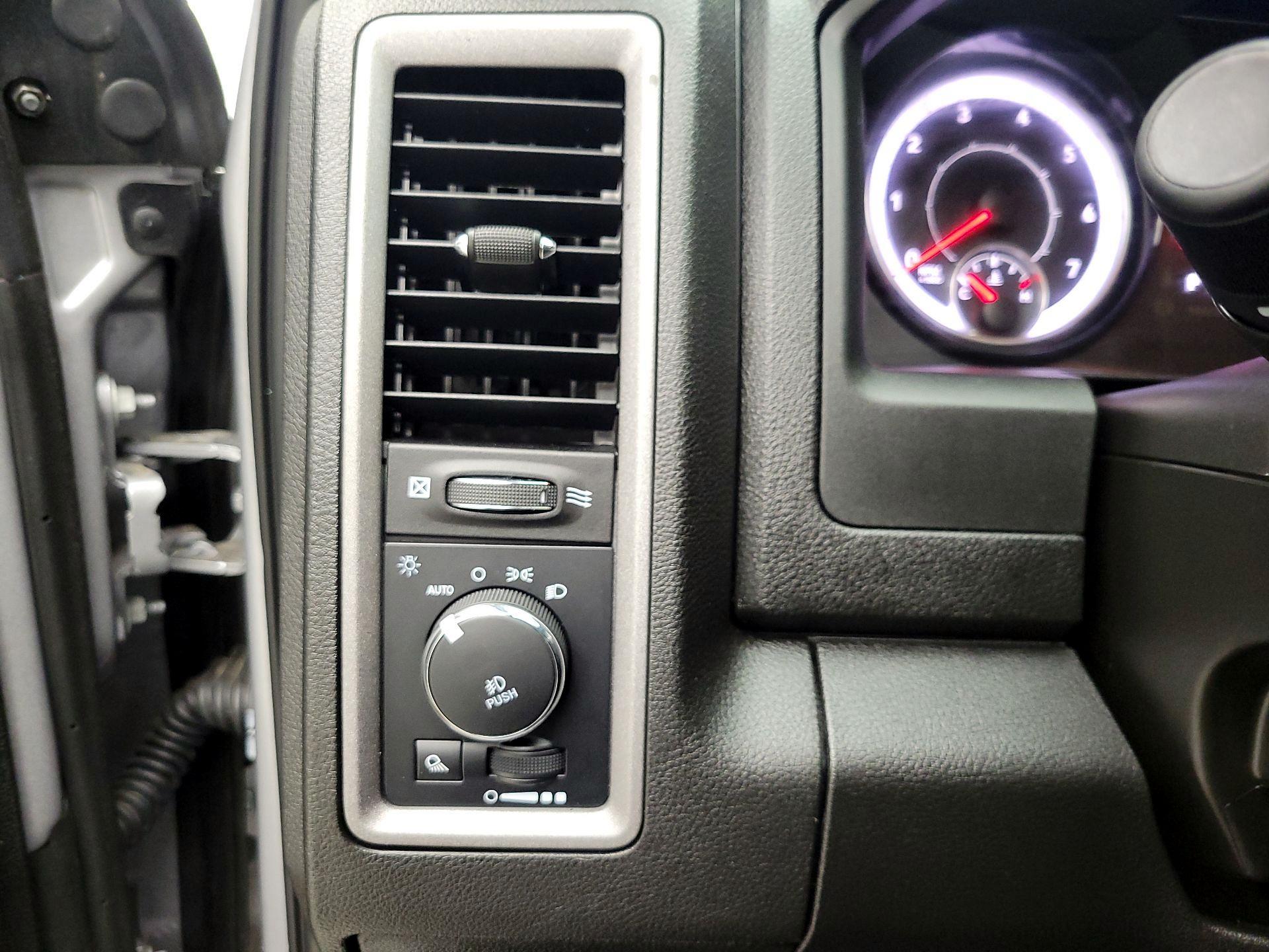 Thumbnail: 2024 RAM 1500 Classic - 13