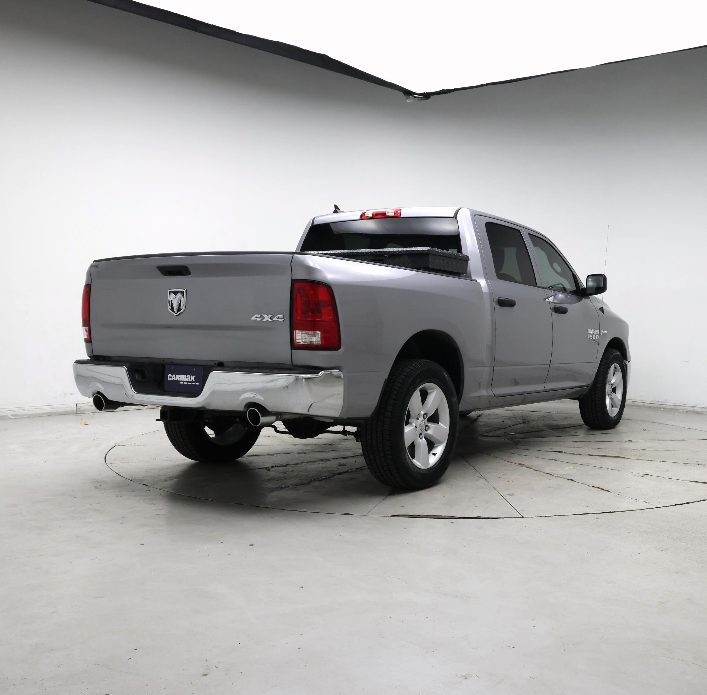 Thumbnail: 2024 RAM 1500 Classic - 8