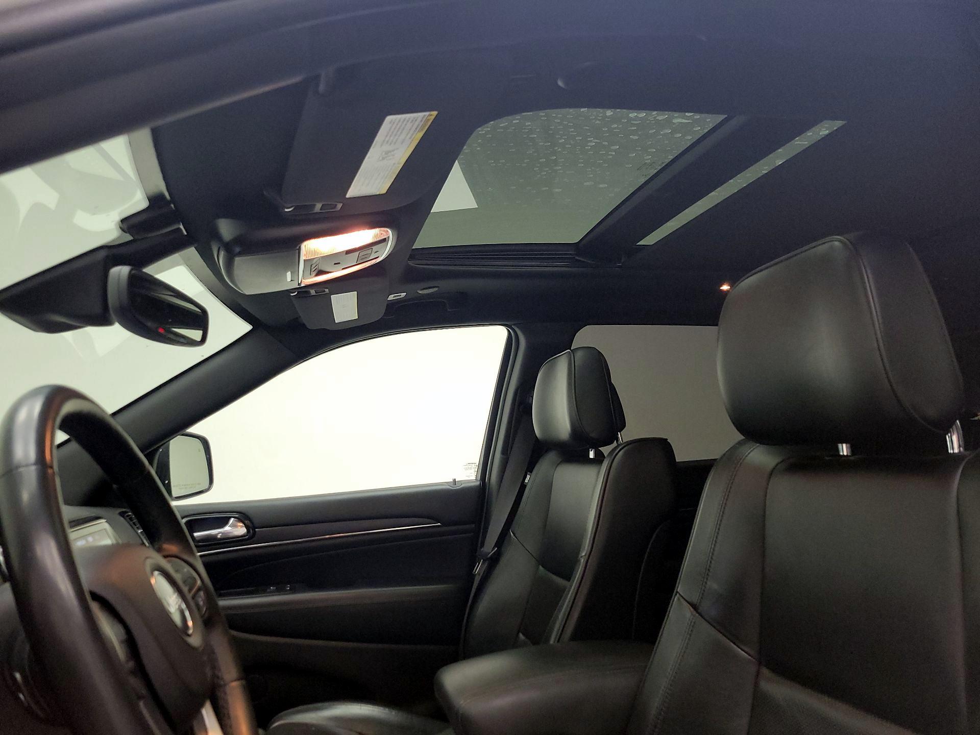 Thumbnail: 2019 Jeep Grand Cherokee - 20