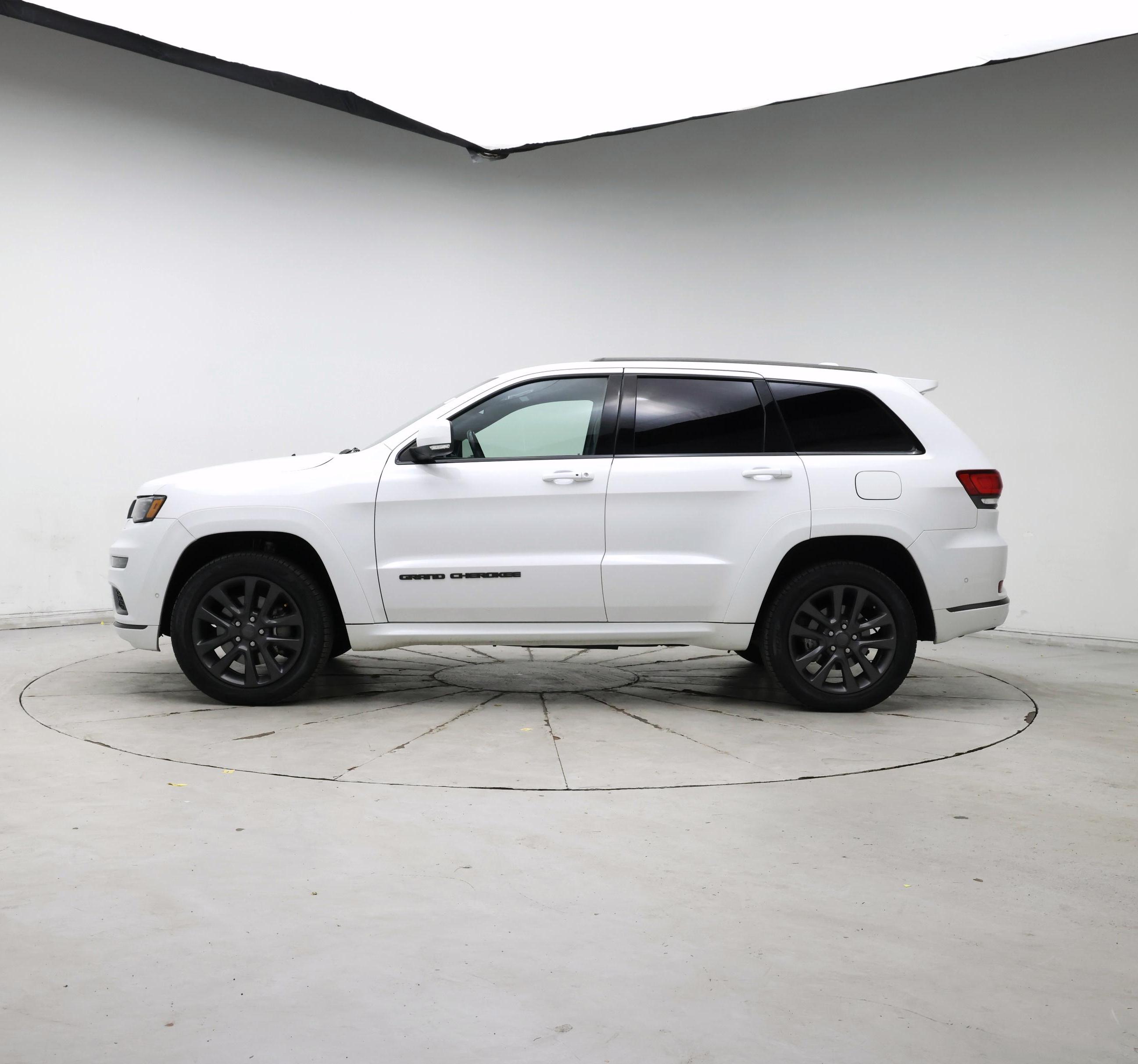 Thumbnail: 2019 Jeep Grand Cherokee - 3