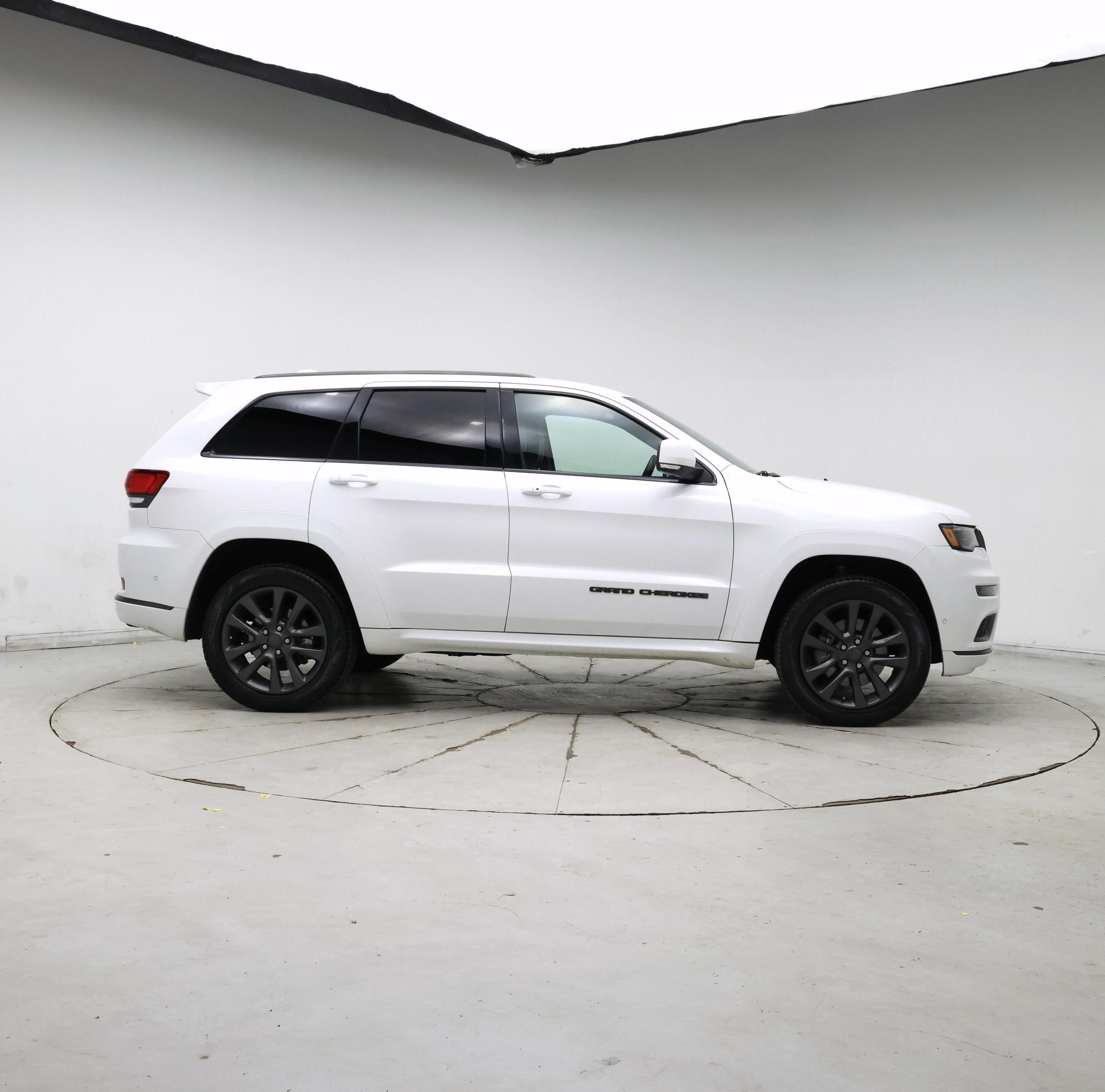 Thumbnail: 2019 Jeep Grand Cherokee - 7
