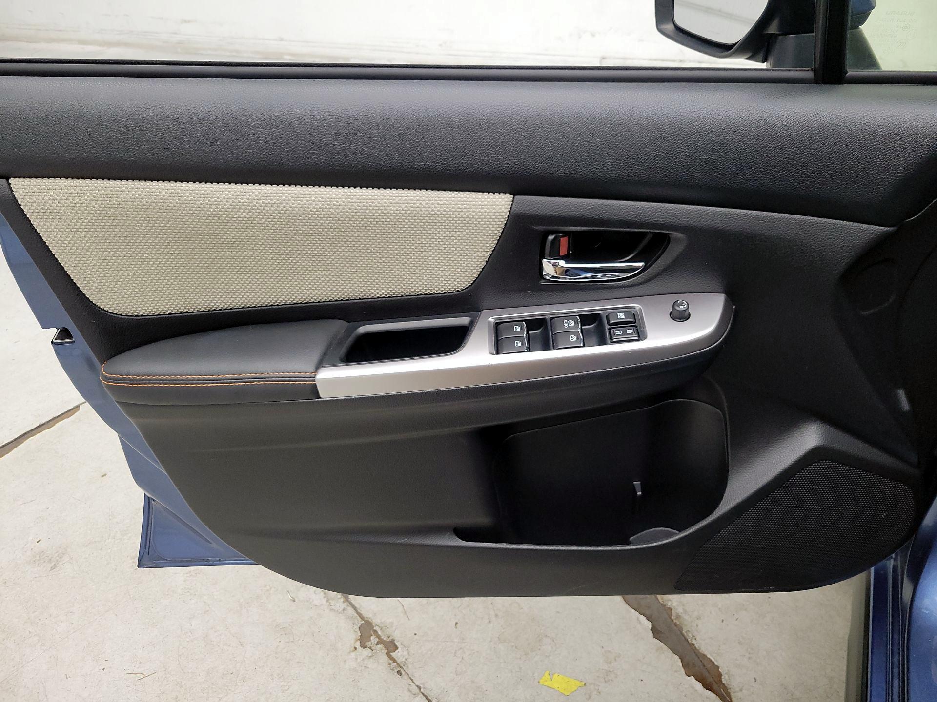 Thumbnail: 2016 Subaru XV Crosstrek - 12