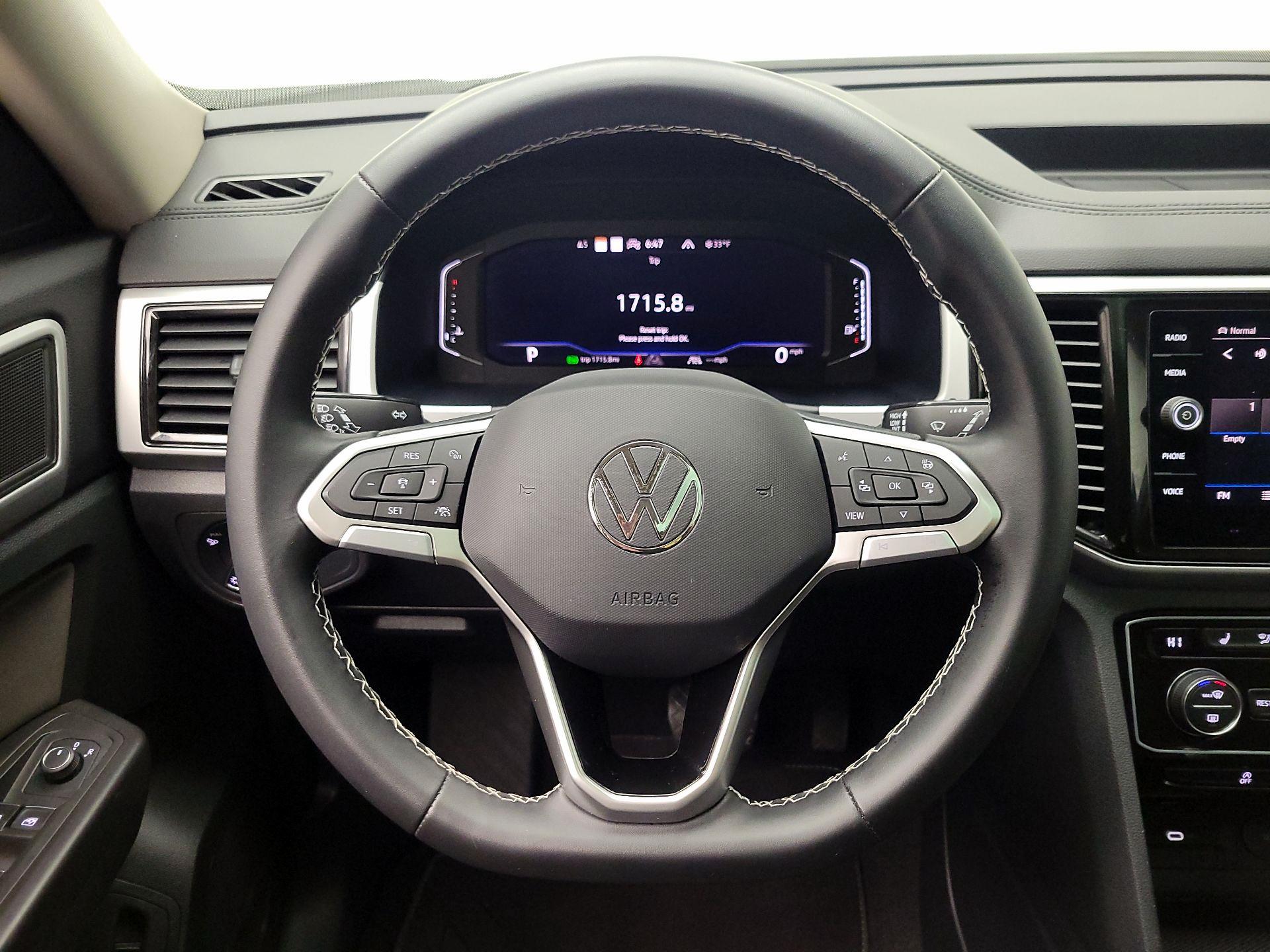 Thumbnail: 2023 Volkswagen Atlas - 10