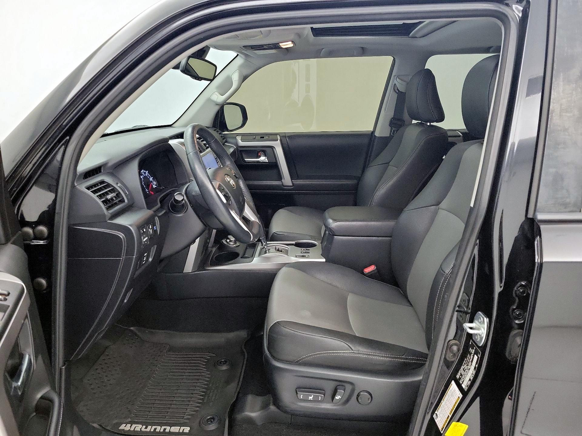 Thumbnail: 2020 Toyota 4Runner - 11