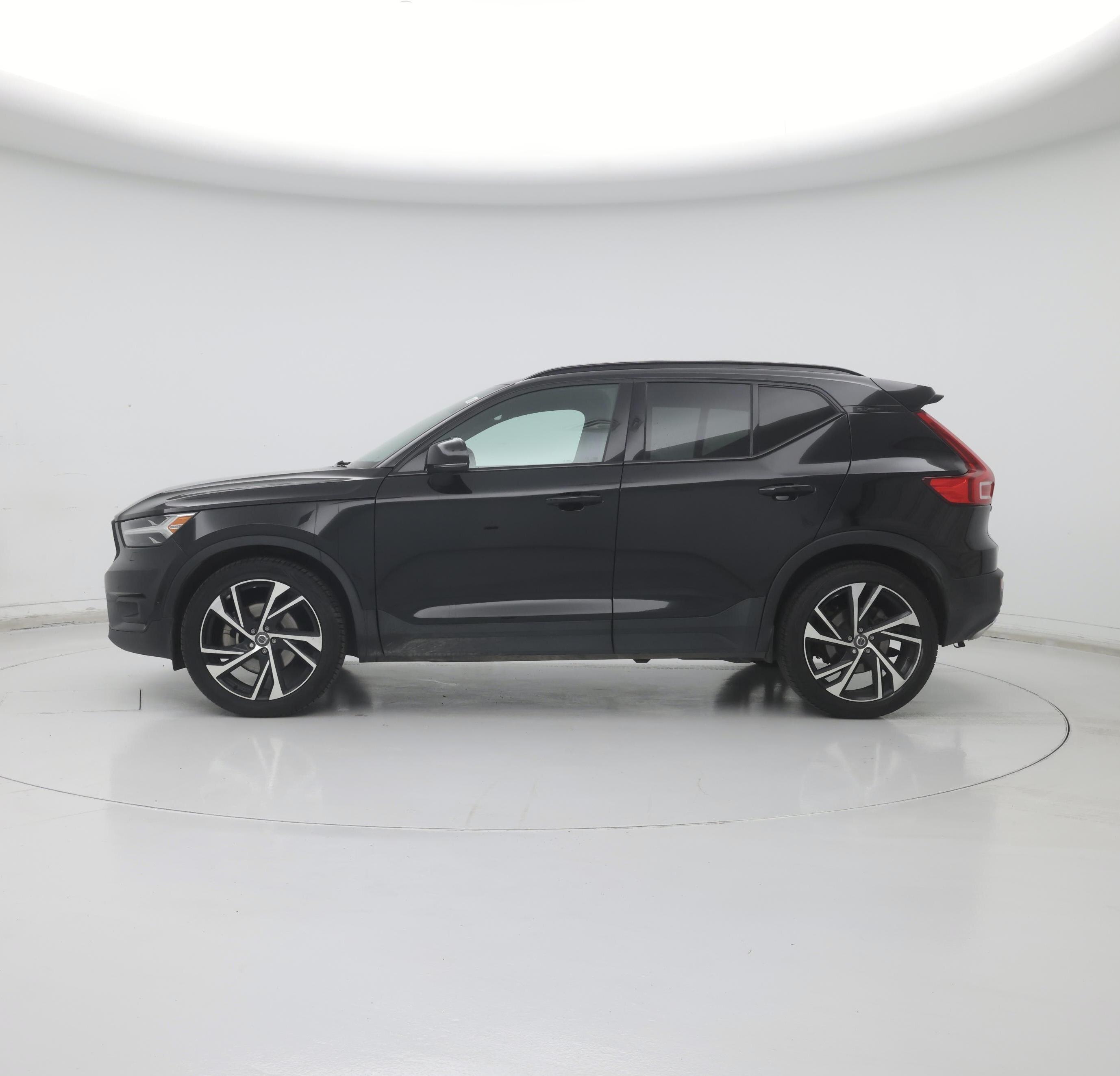 Thumbnail: 2020 Volvo XC40 - 3