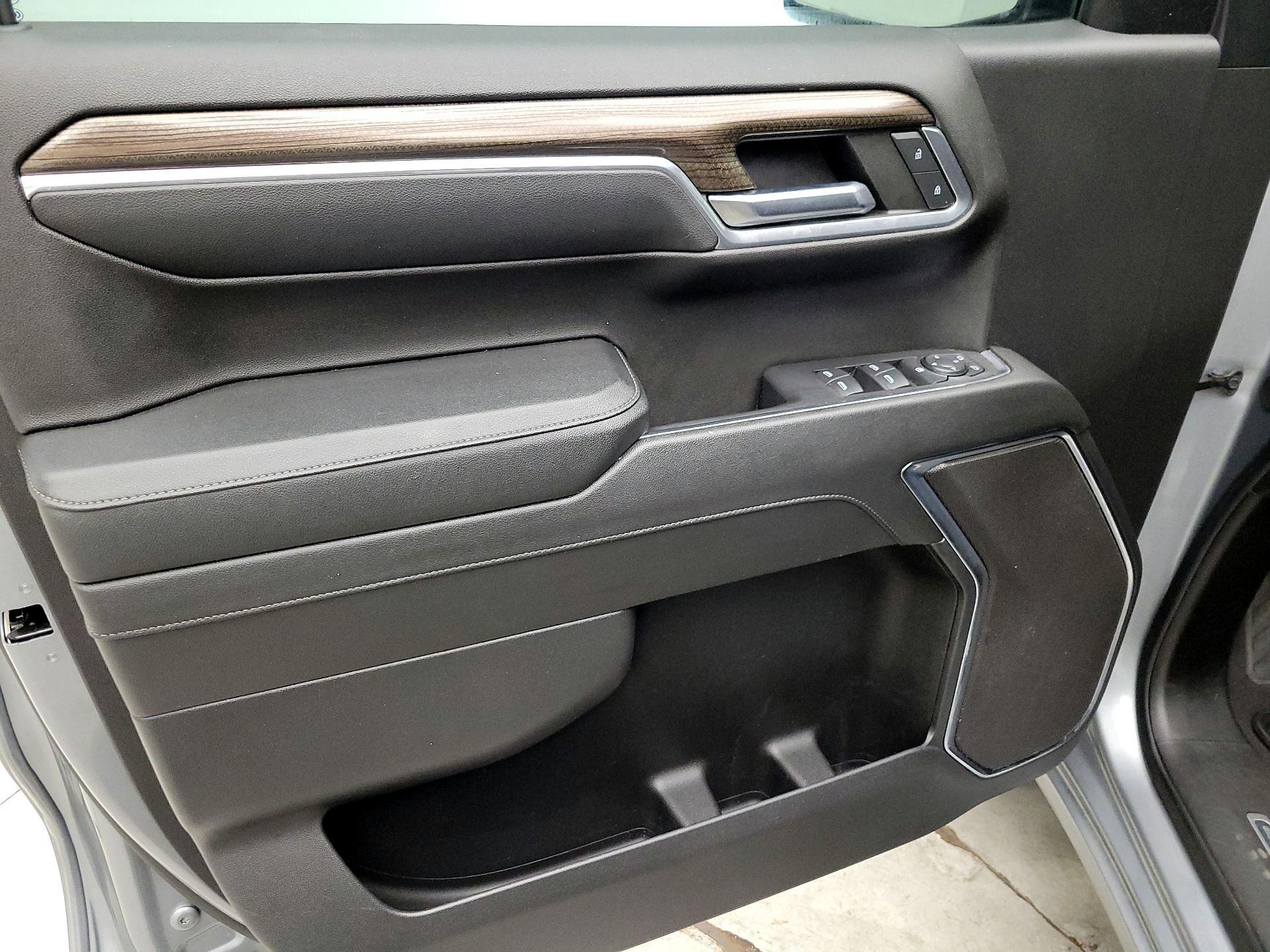 Thumbnail: 2024 Chevrolet Silverado 1500 - 12