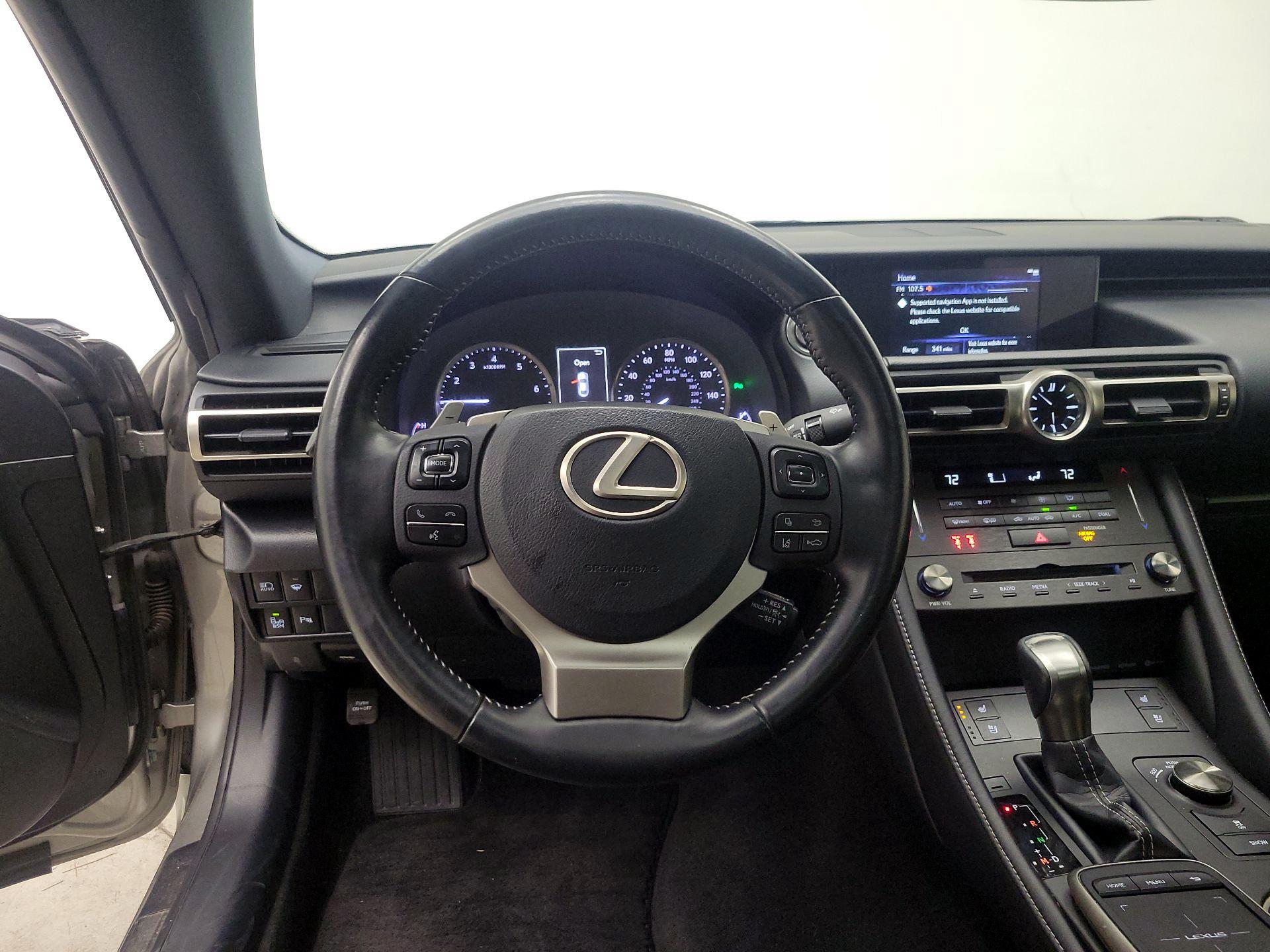 Thumbnail: 2019 Lexus RC - 10