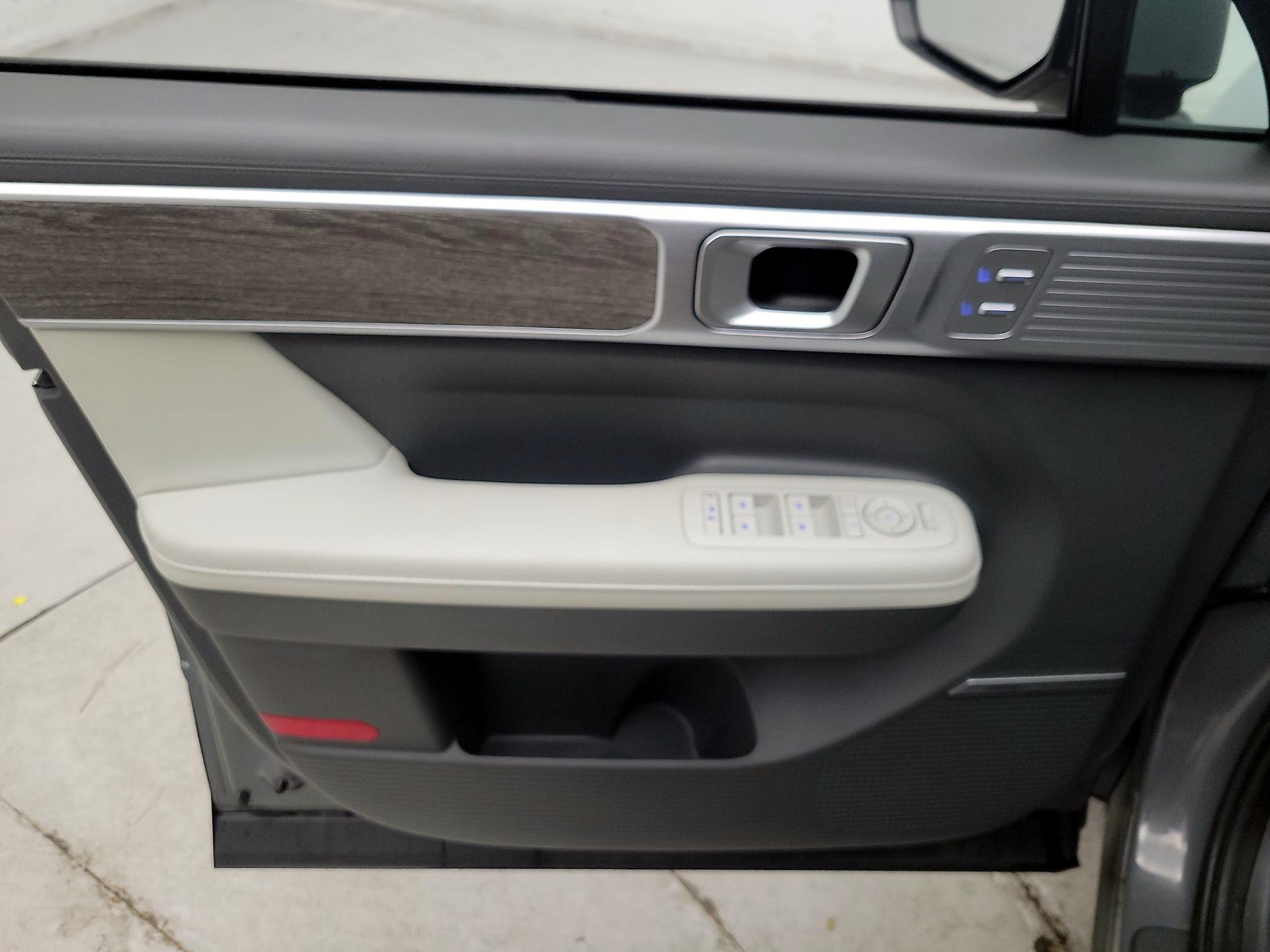 Thumbnail: 2024 Hyundai Santa Fe - 12