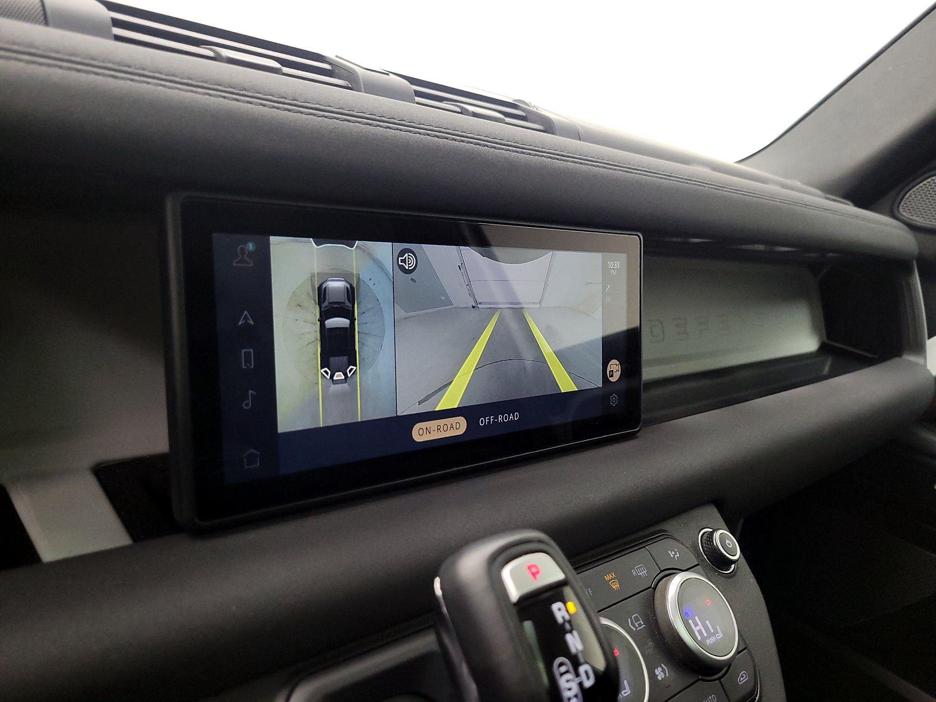 Thumbnail: 2020 Land Rover Defender - 15