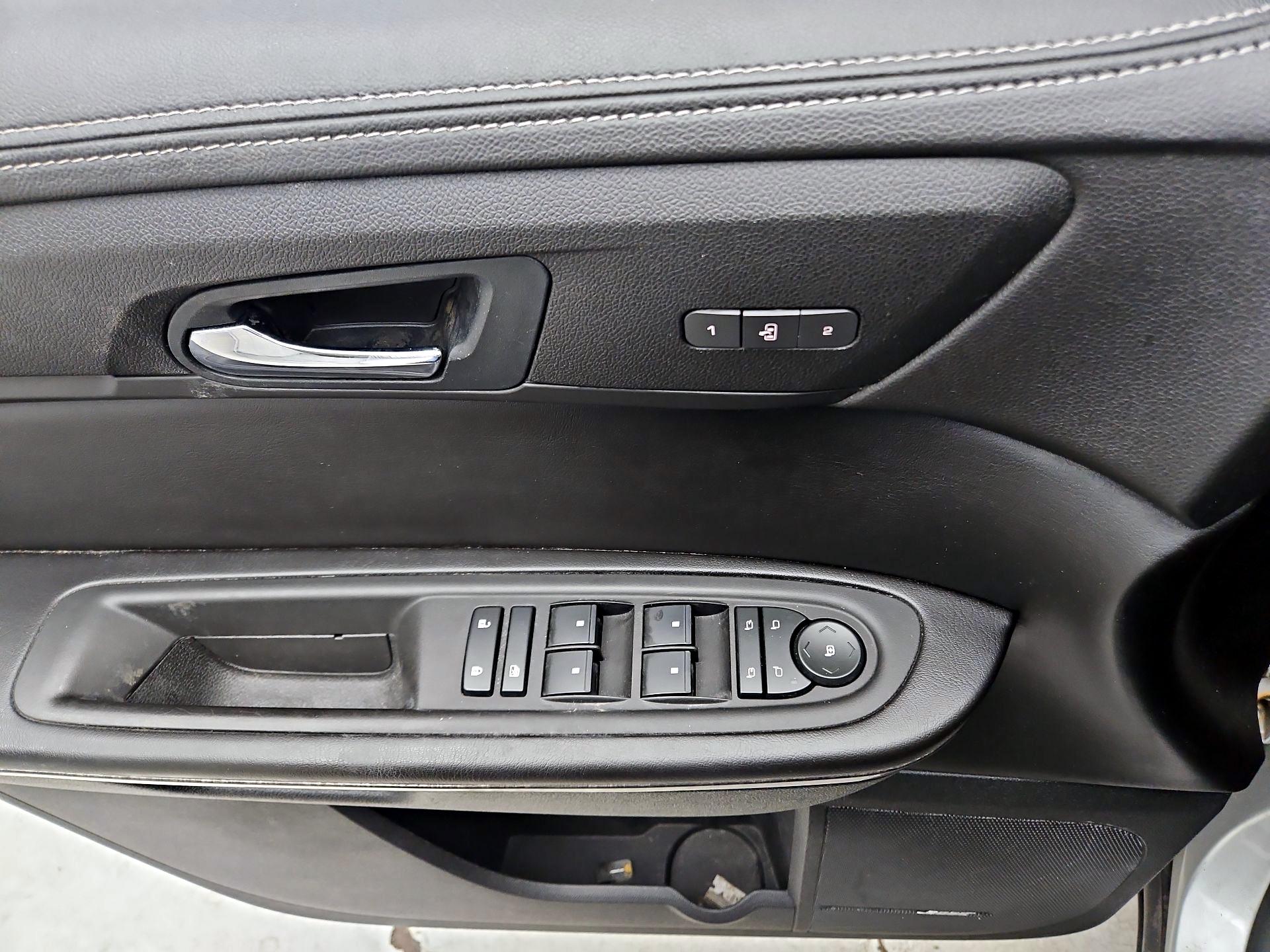 Thumbnail: 2017 GMC Acadia - 12