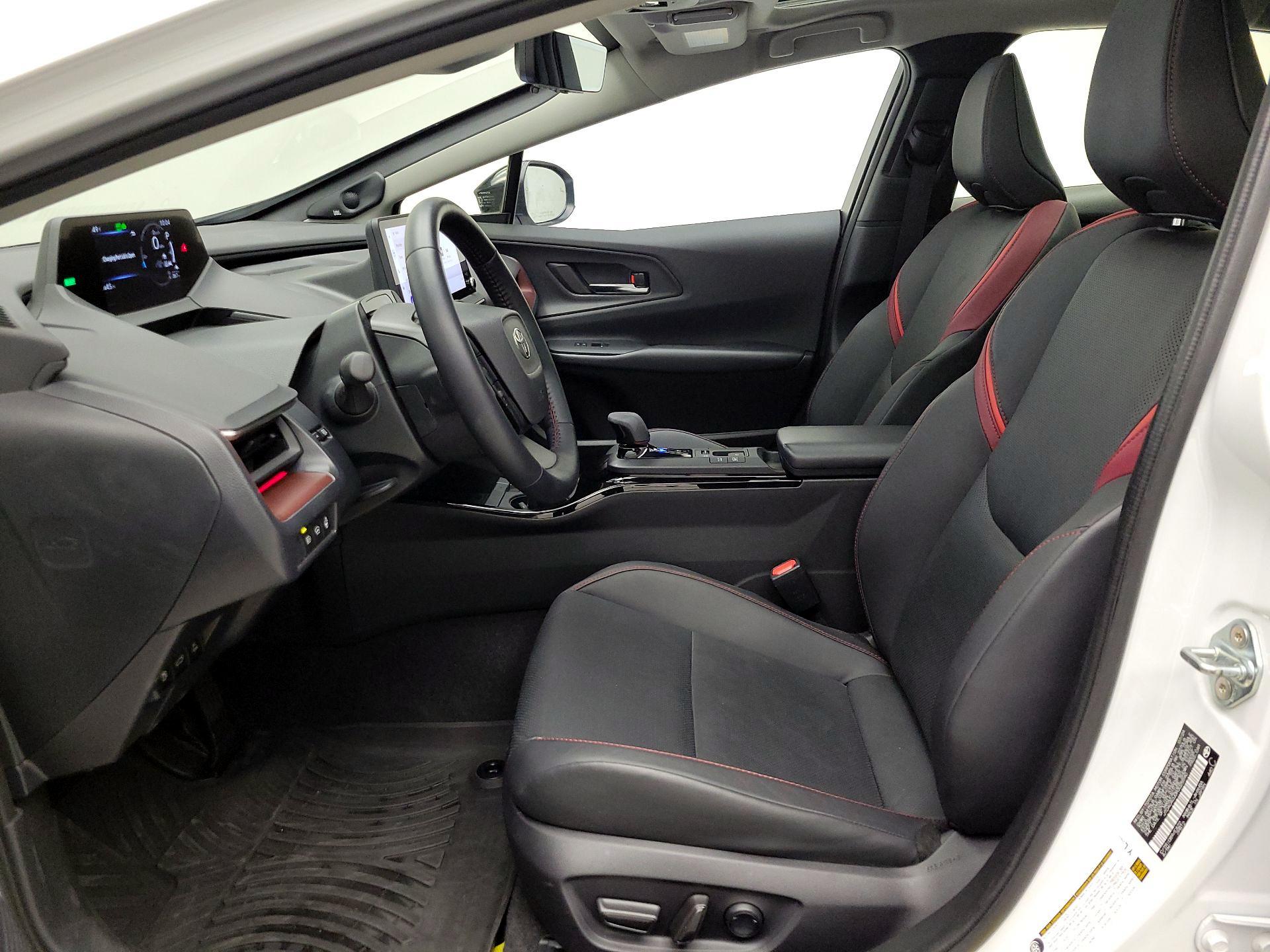 Thumbnail: 2024 Toyota Prius Prime - 11