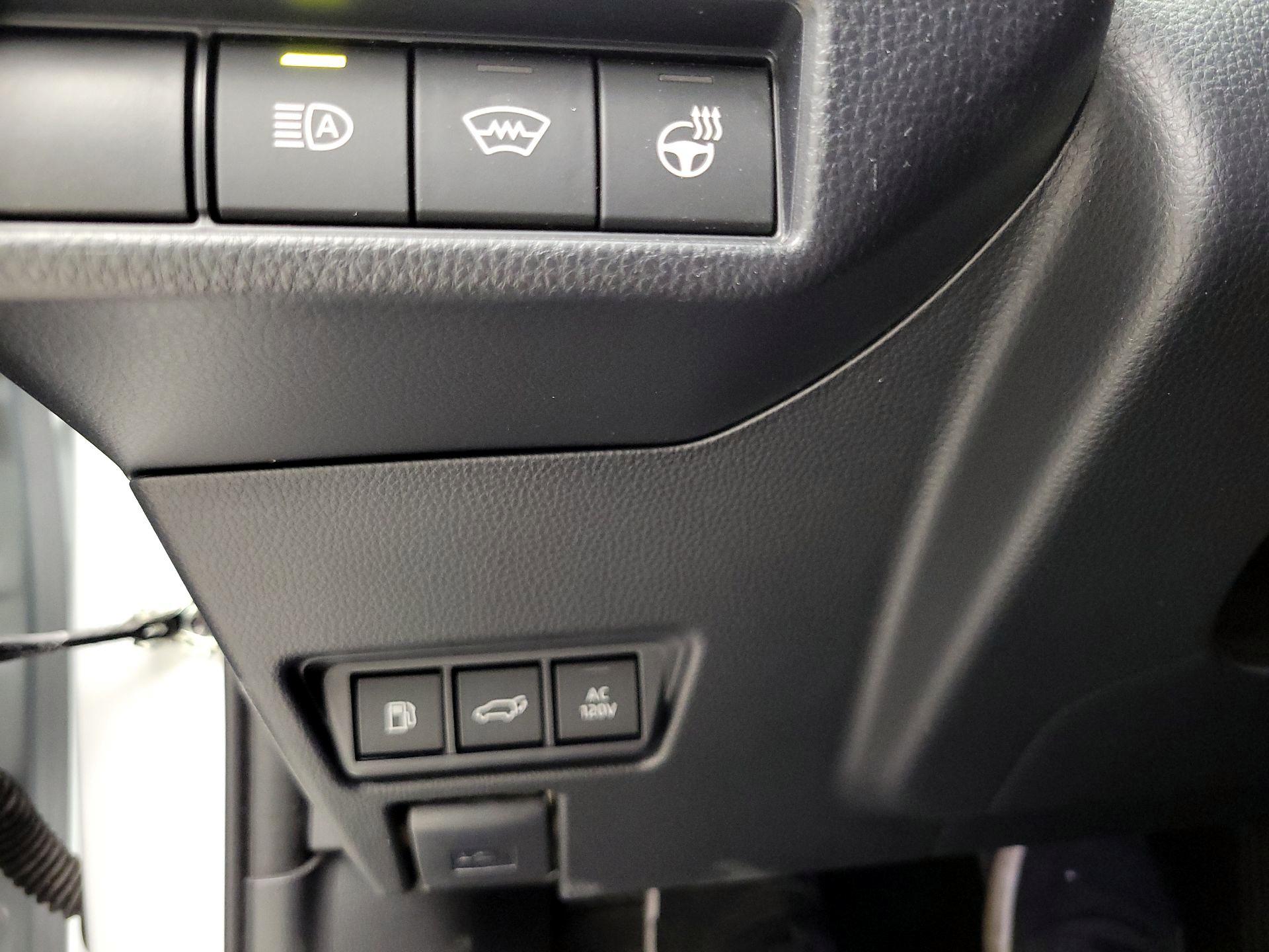 Thumbnail: 2024 Toyota Prius Prime - 13