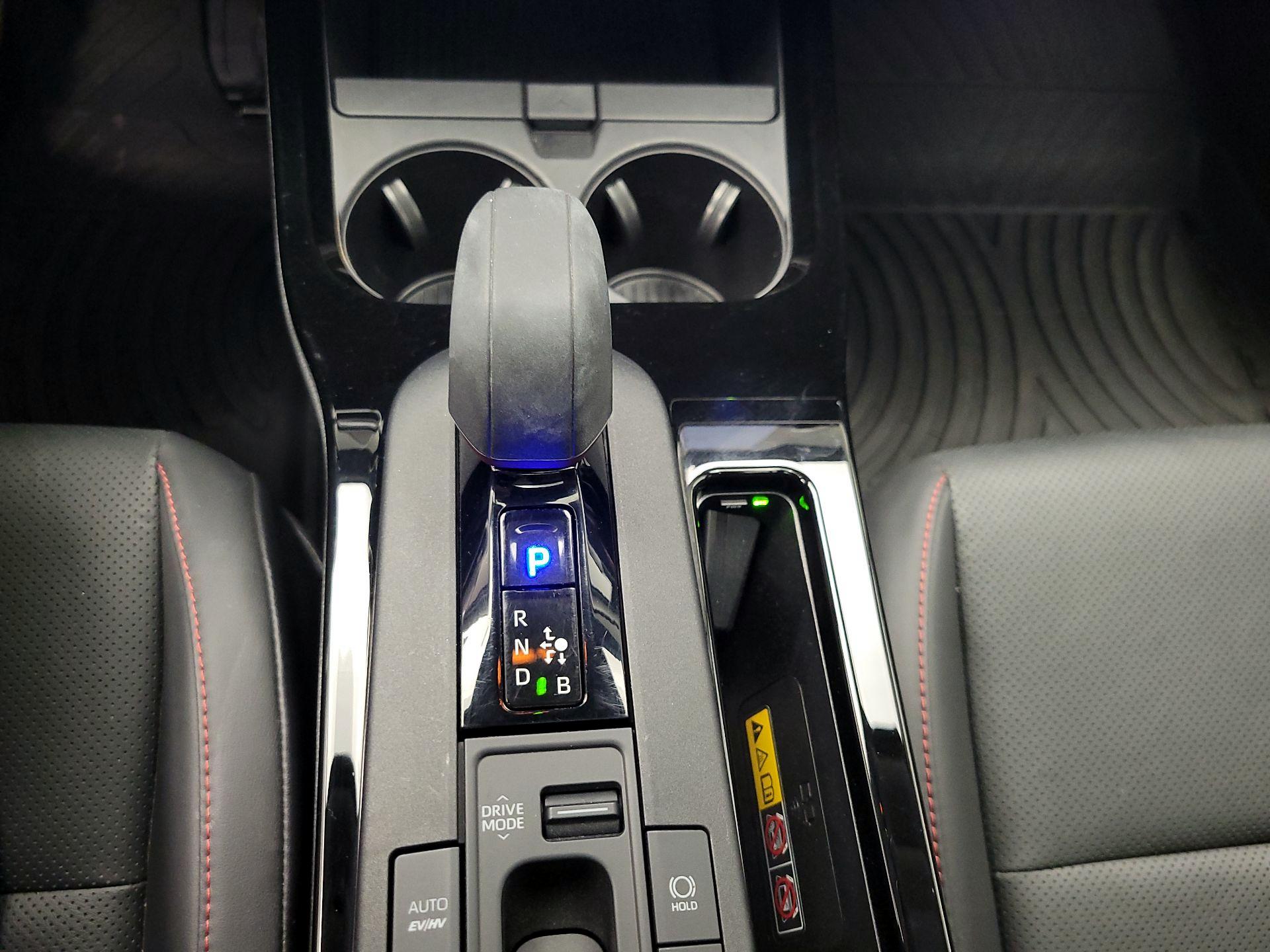 Thumbnail: 2024 Toyota Prius Prime - 17