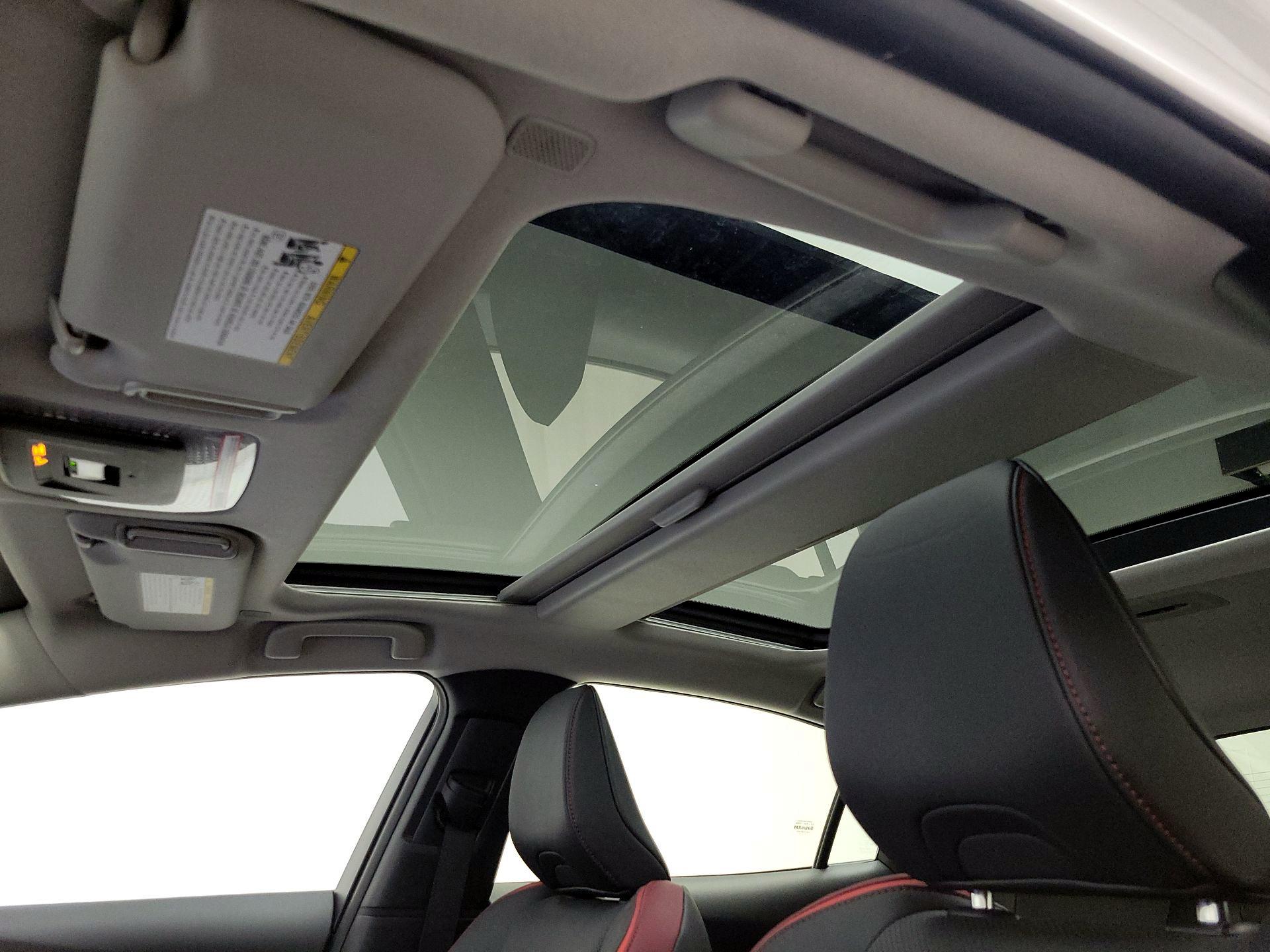 Thumbnail: 2024 Toyota Prius Prime - 19