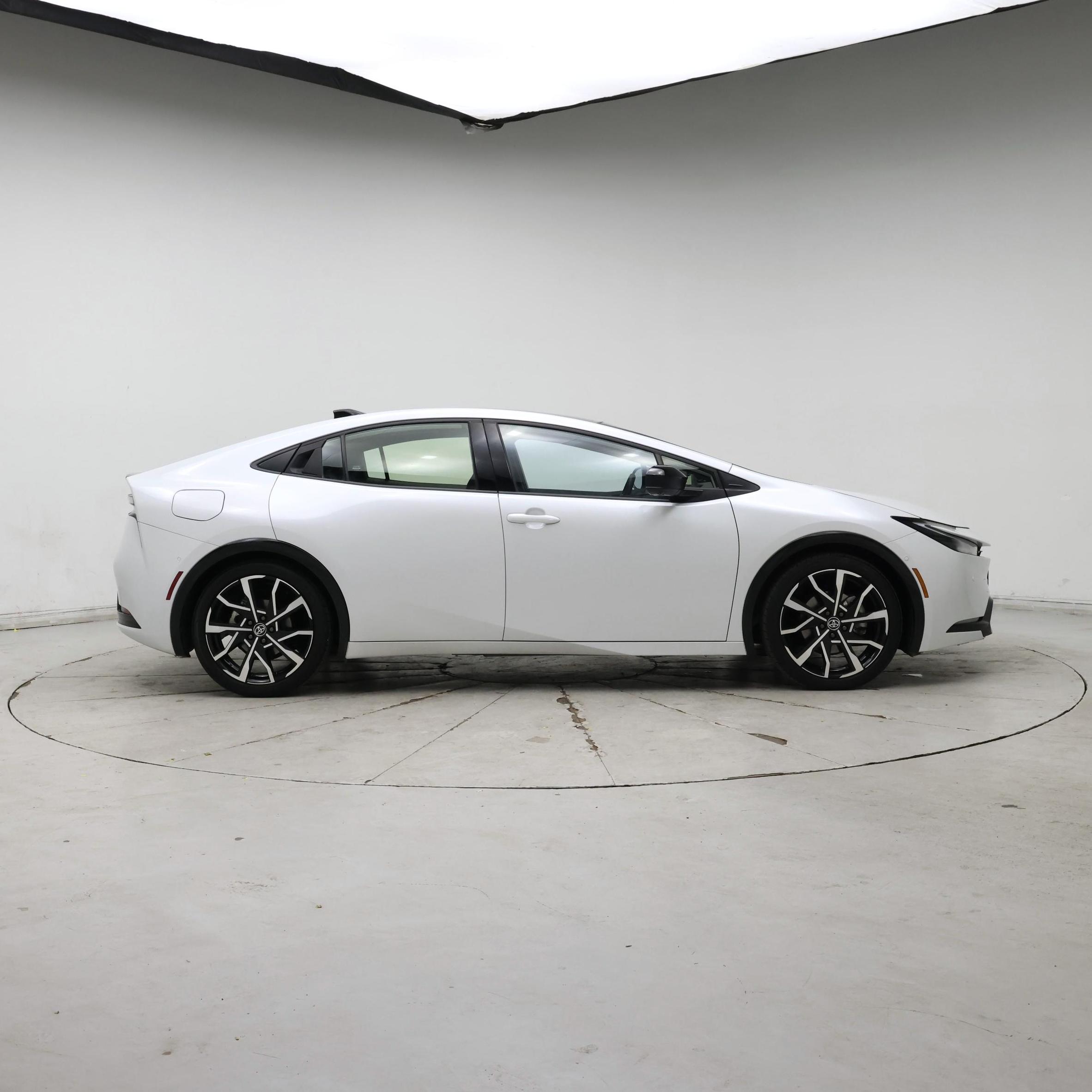 Thumbnail: 2024 Toyota Prius Prime - 7