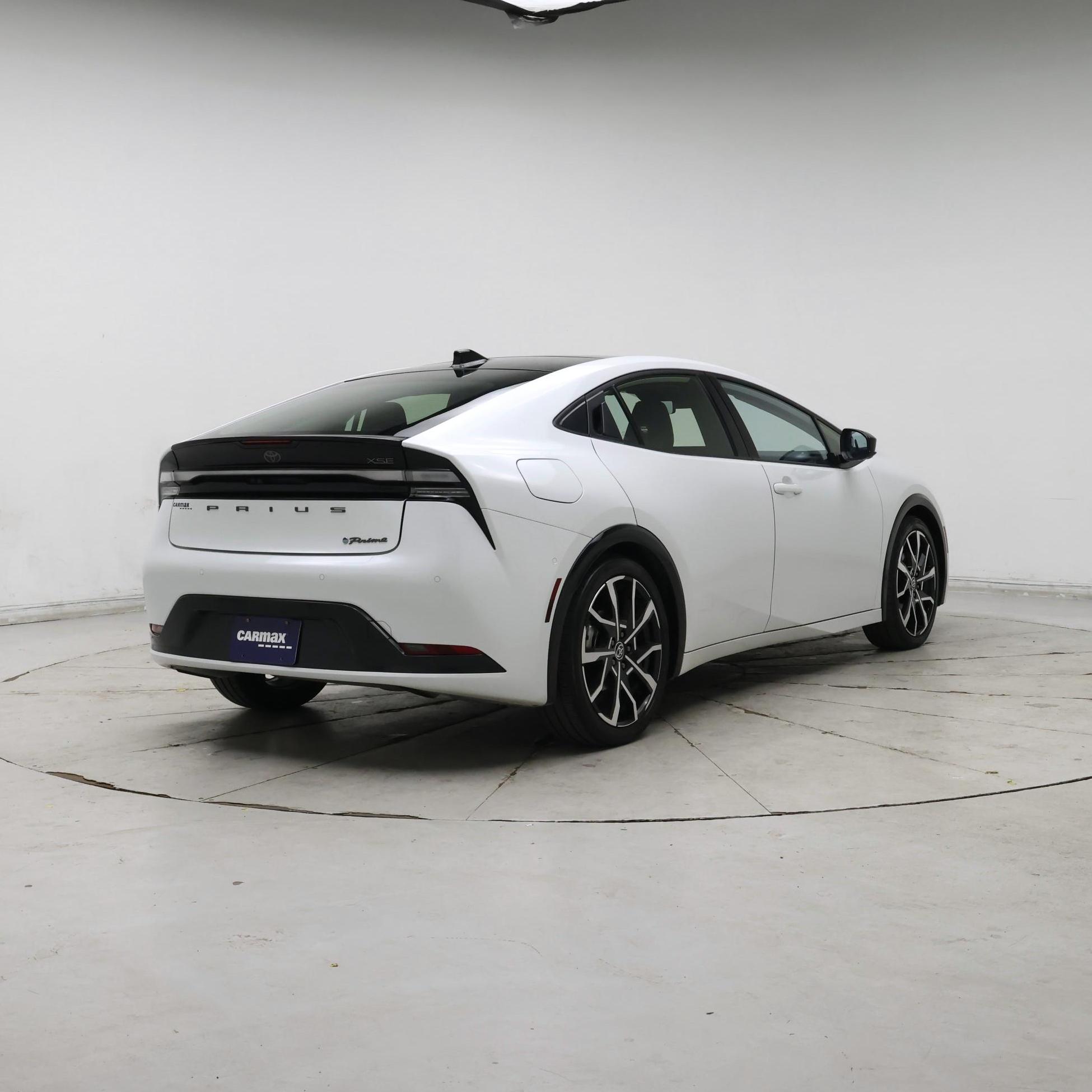 Thumbnail: 2024 Toyota Prius Prime - 8