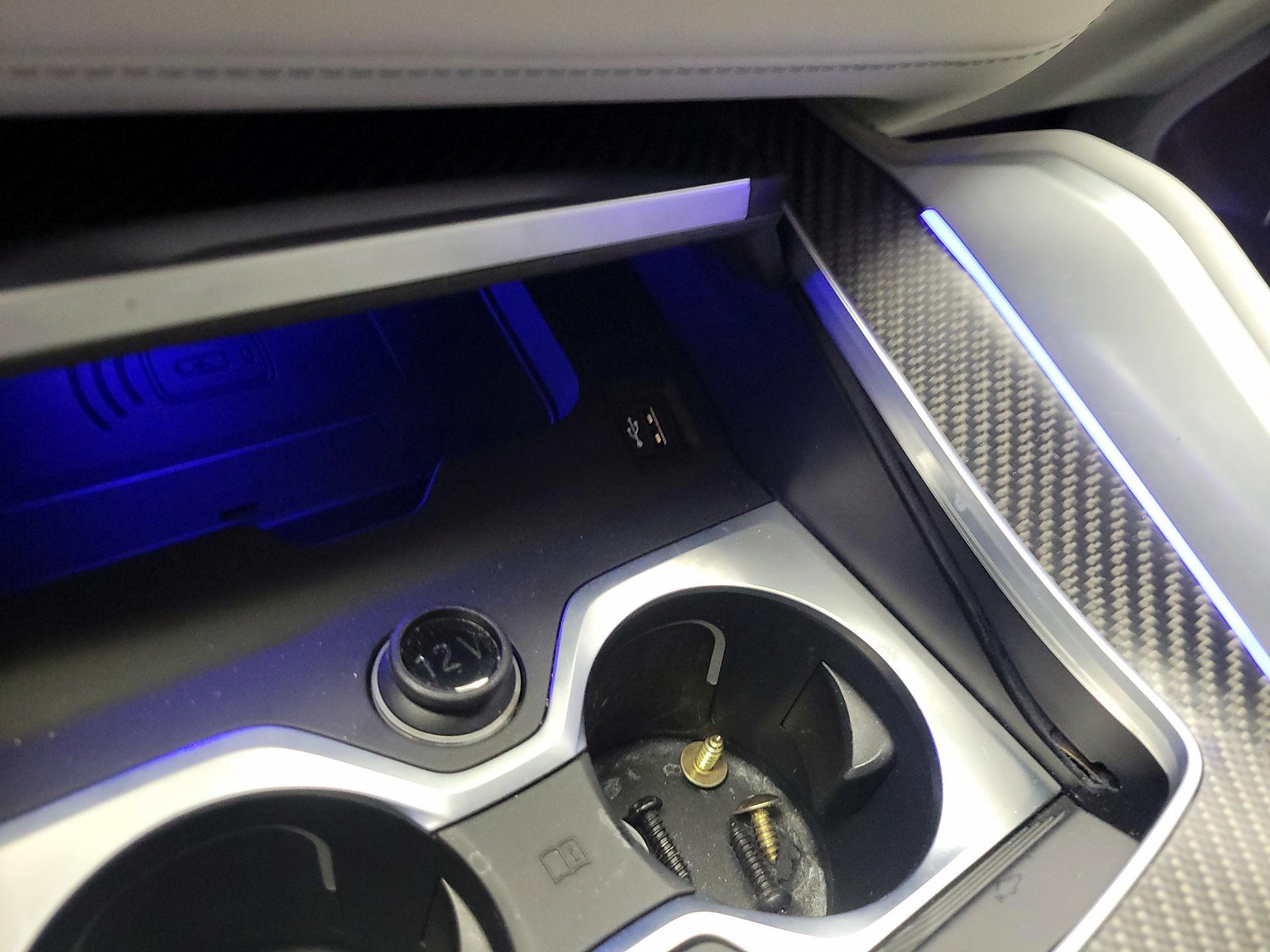 Thumbnail: 2023 BMW XM - 19