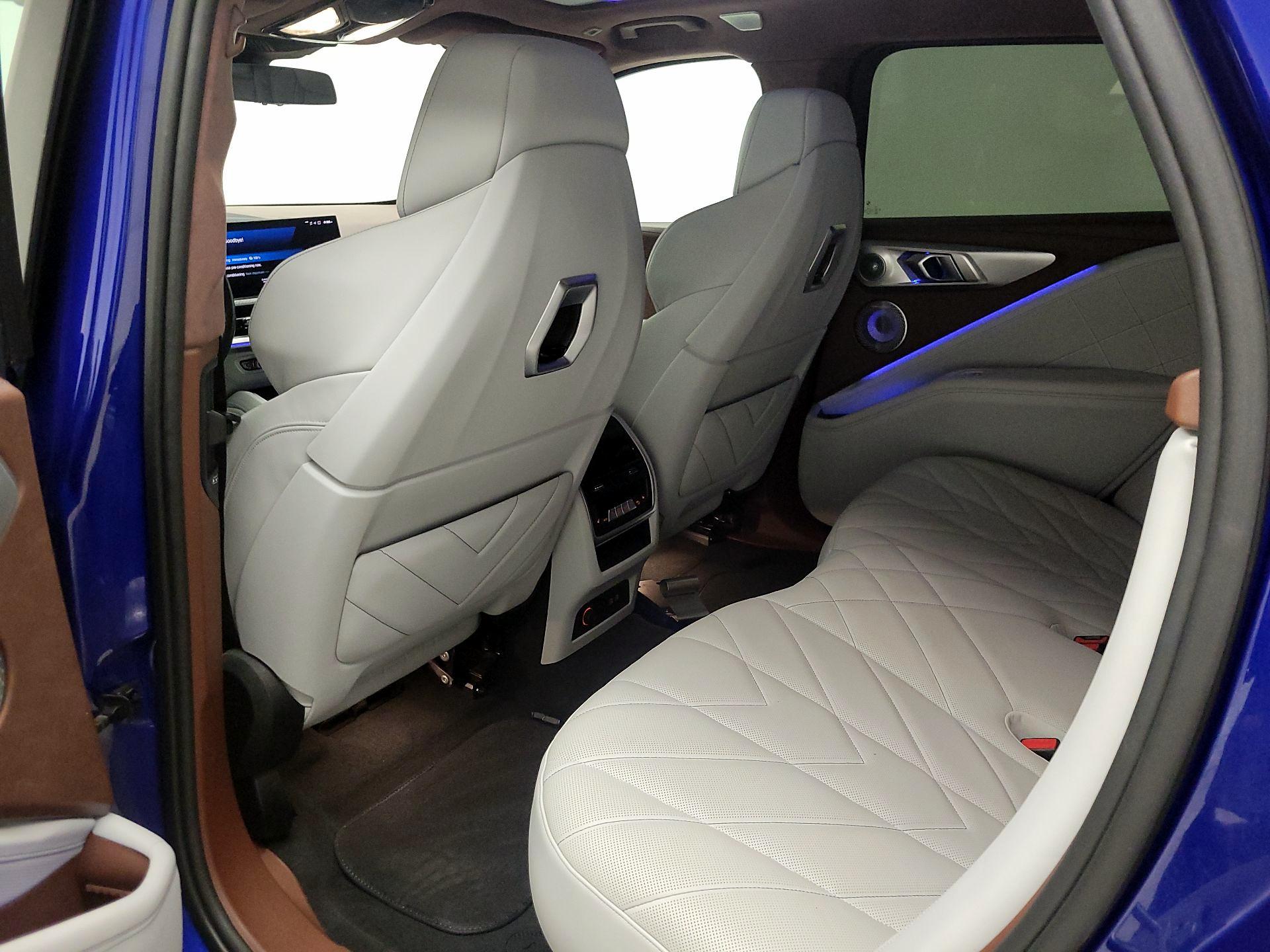 Thumbnail: 2023 BMW XM - 20