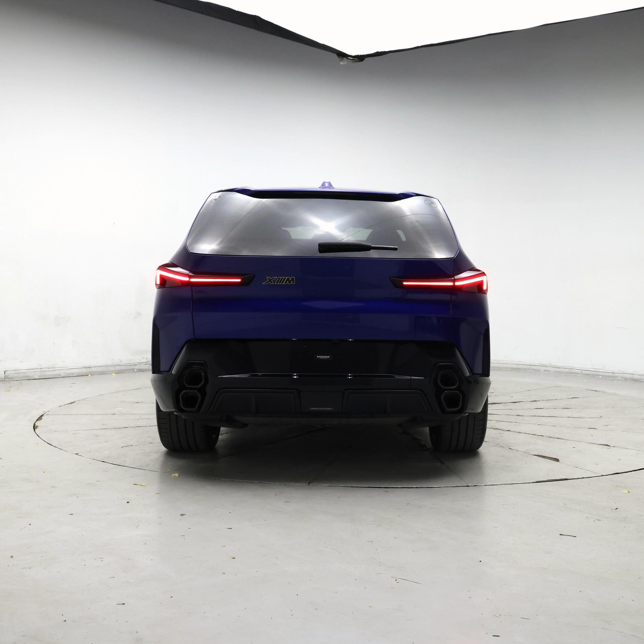 Thumbnail: 2023 BMW XM - 6