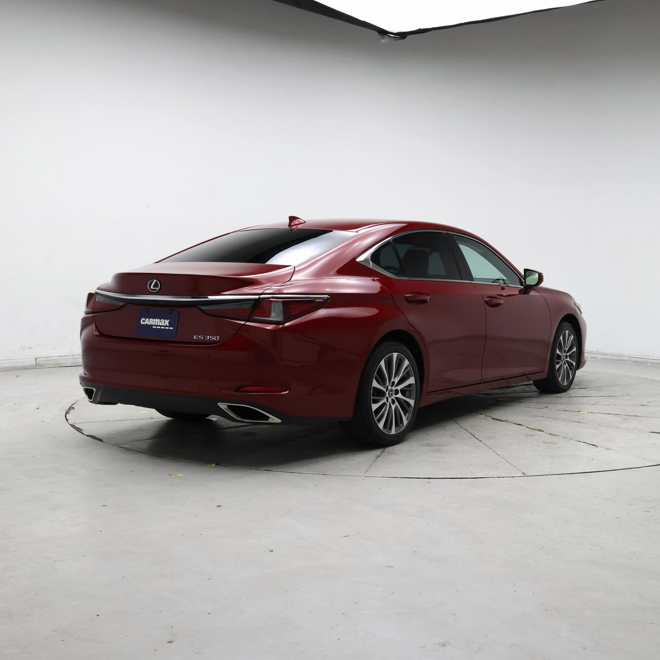 Thumbnail: 2021 Lexus ES - 8