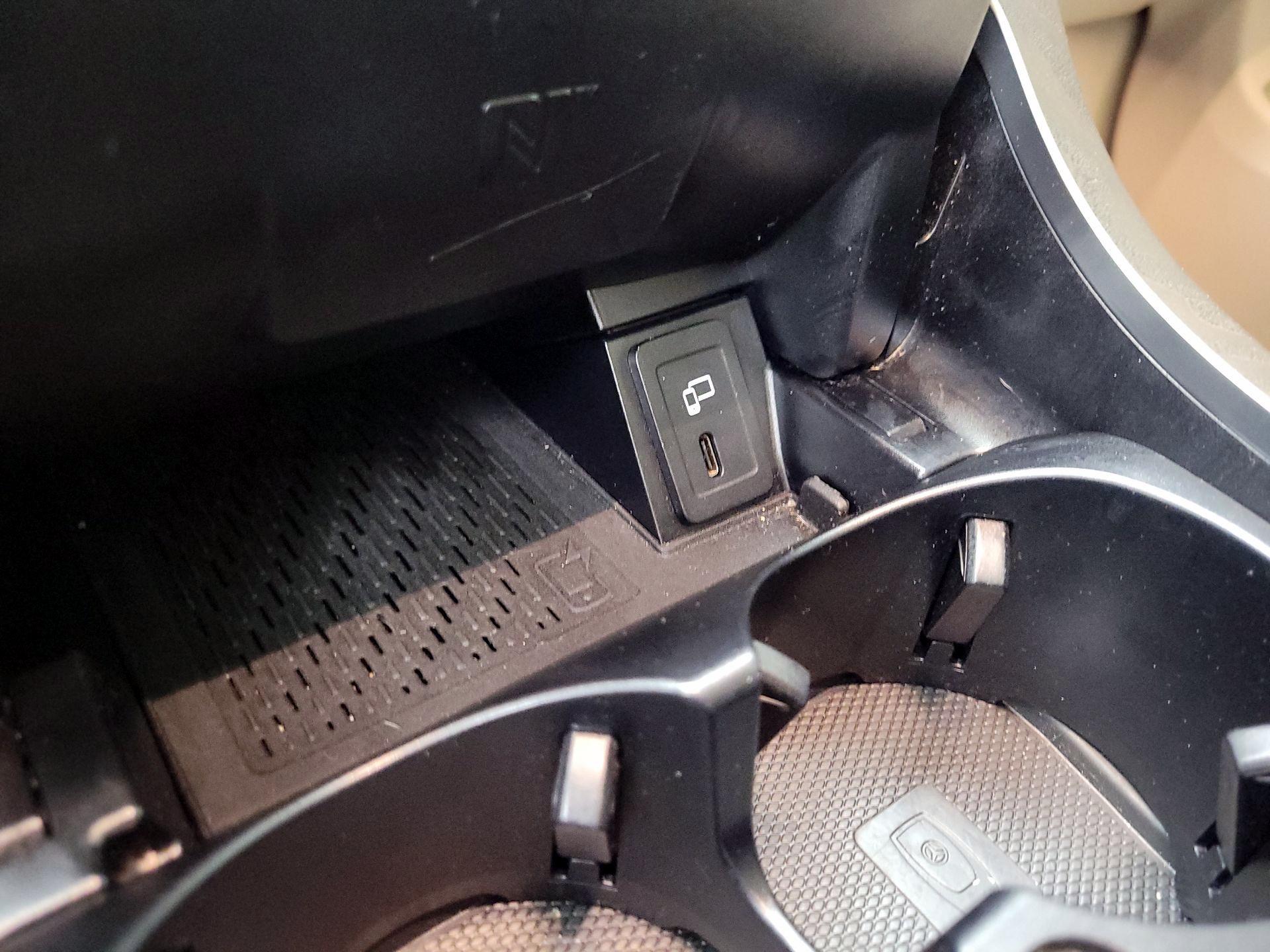 Thumbnail: 2021 Mercedes-Benz GLC - 19