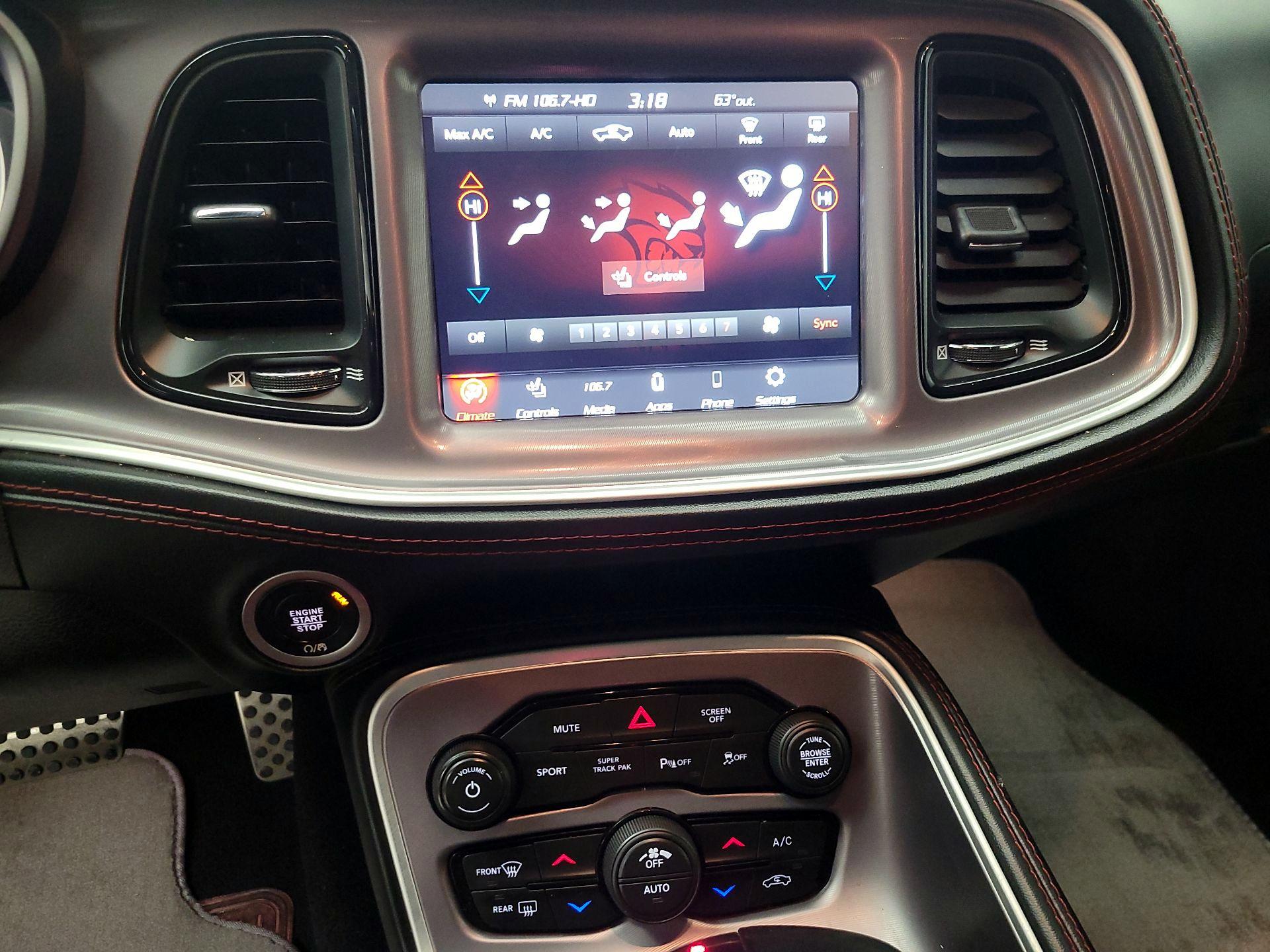 Thumbnail: 2022 Dodge Challenger - 16