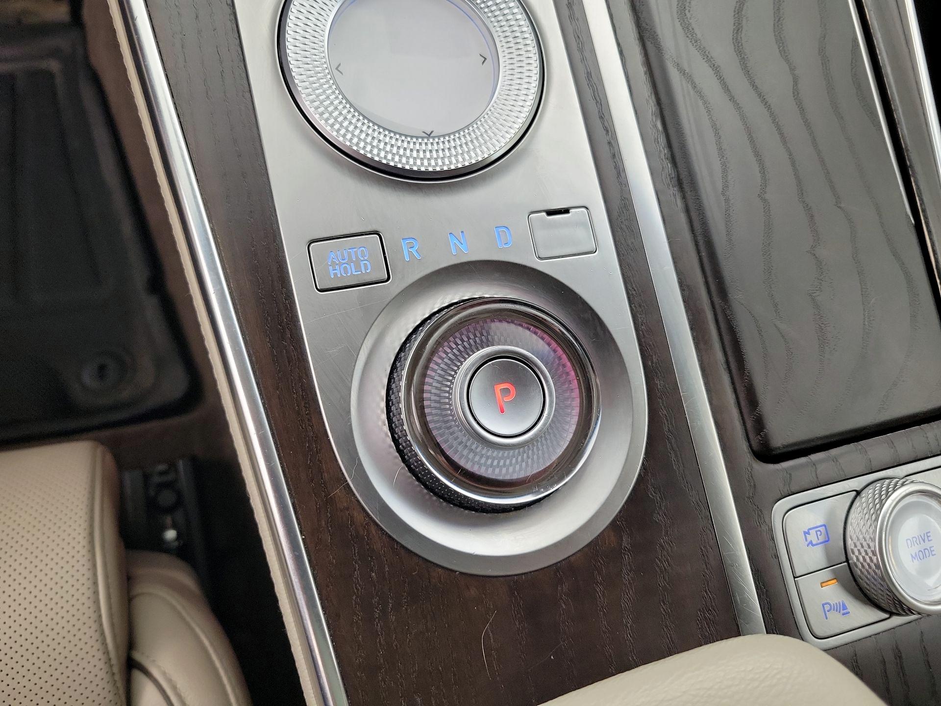 Thumbnail: 2021 Genesis GV80 - 18