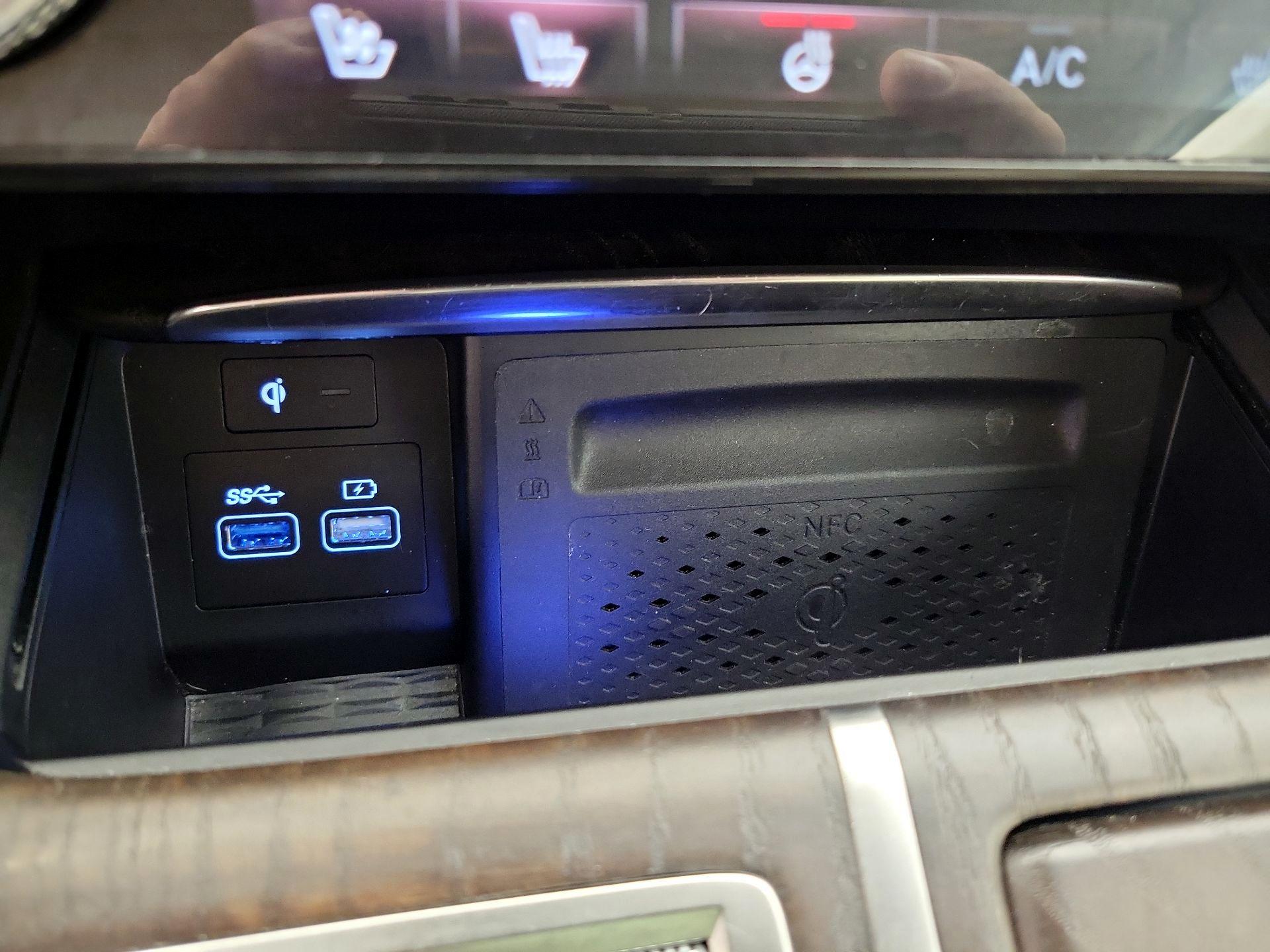 Thumbnail: 2021 Genesis GV80 - 19