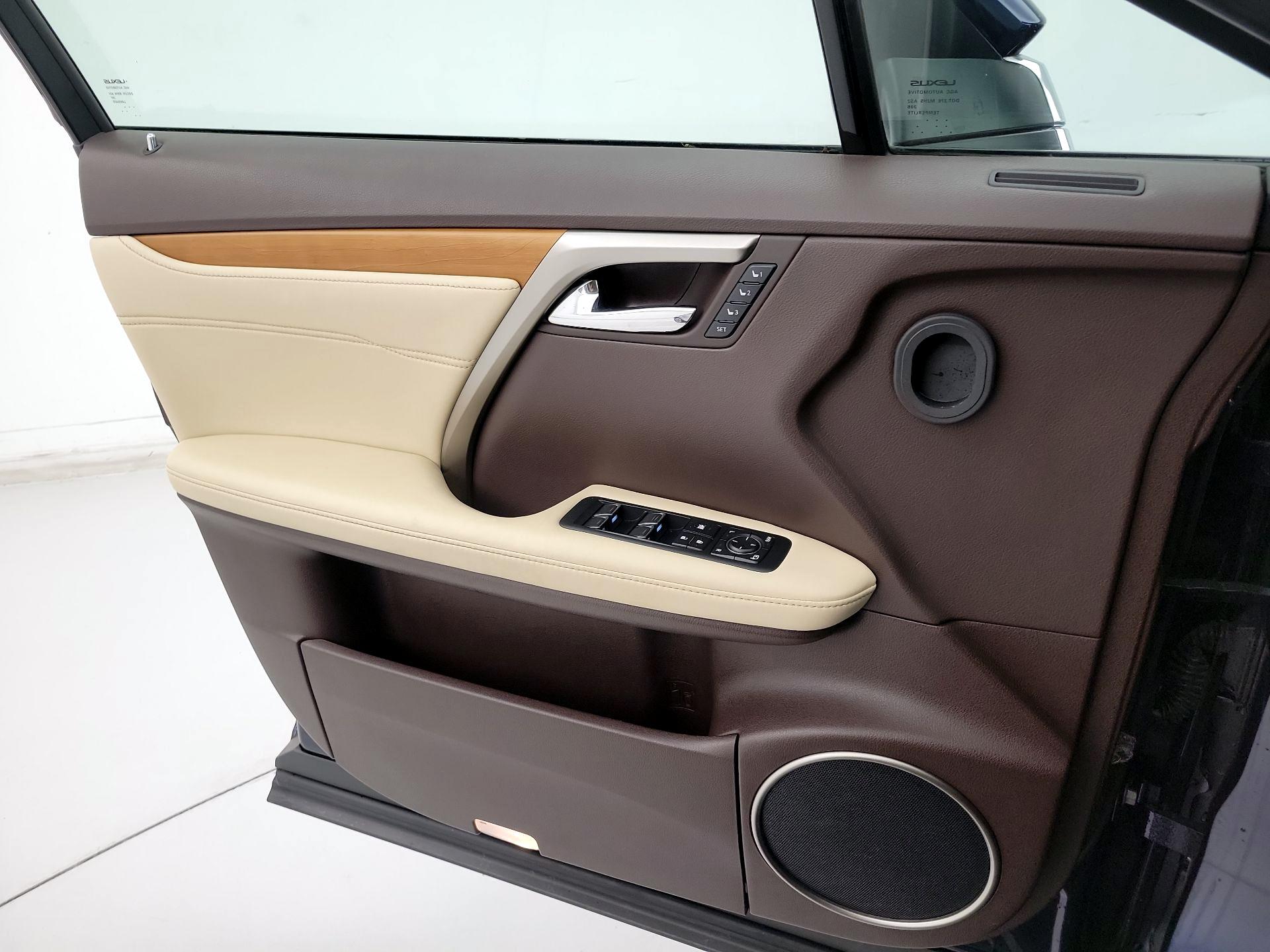 Thumbnail: 2017 Lexus RX - 12