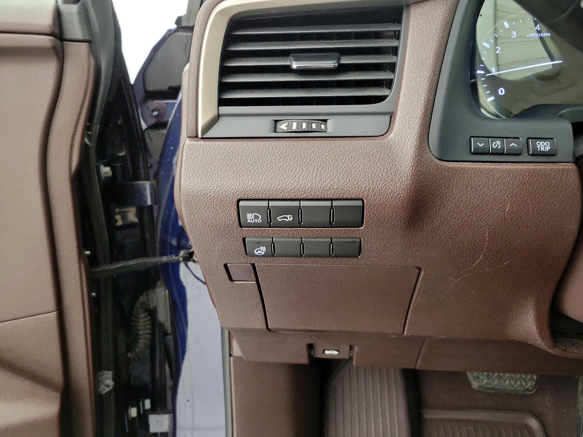 Thumbnail: 2017 Lexus RX - 13