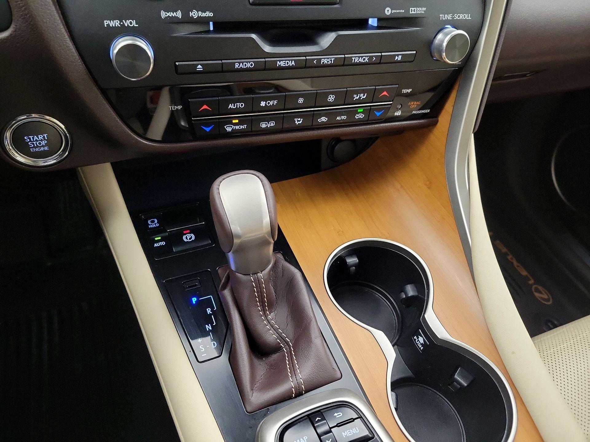 Thumbnail: 2017 Lexus RX - 18