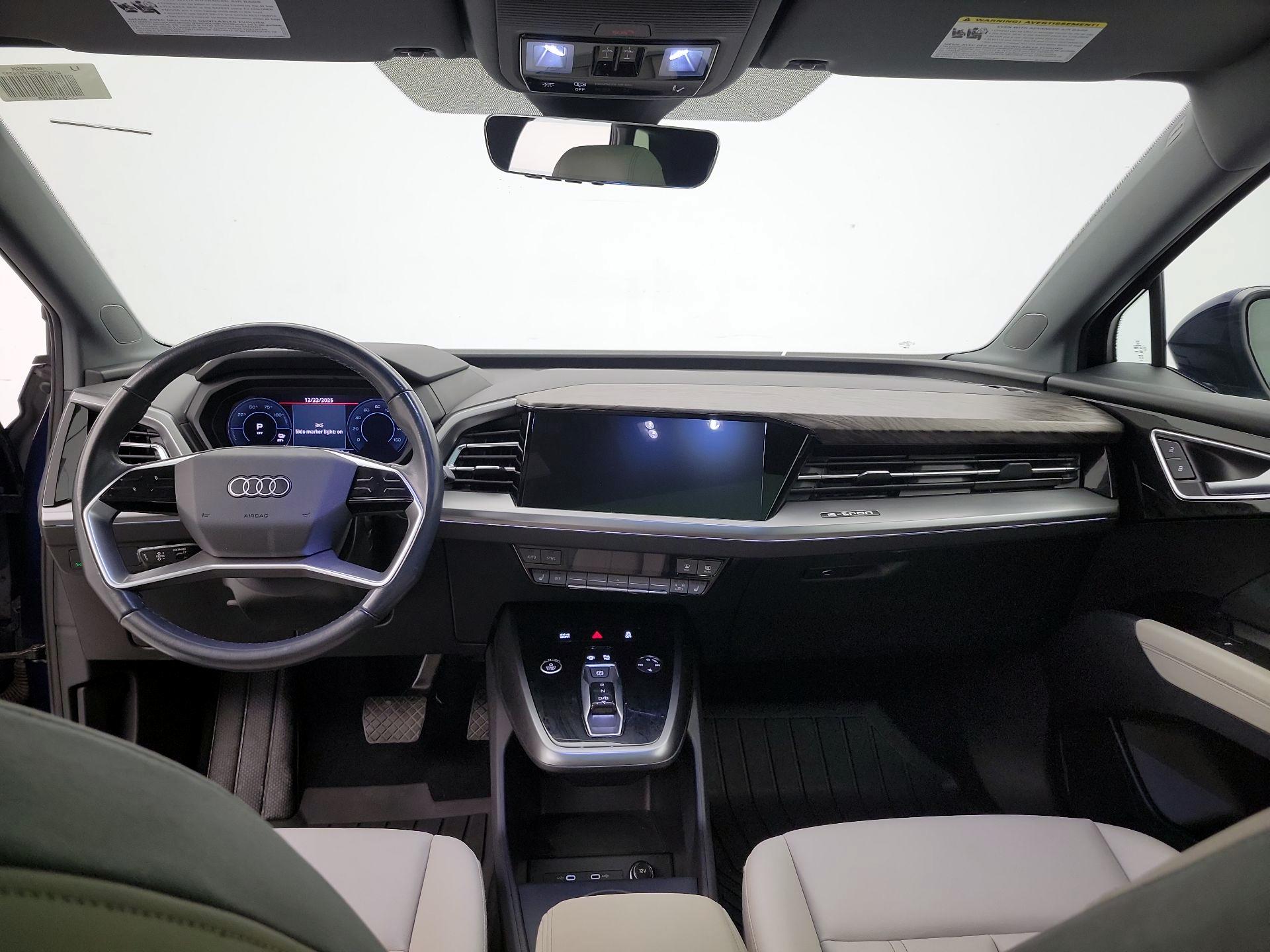 Thumbnail: 2024 Audi Q4 e-tron - 9