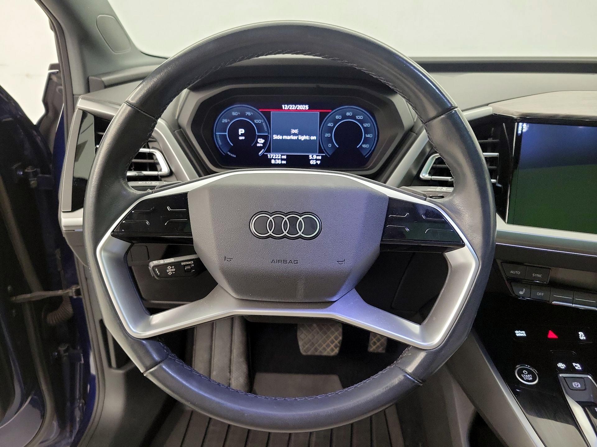 Thumbnail: 2024 Audi Q4 e-tron - 10