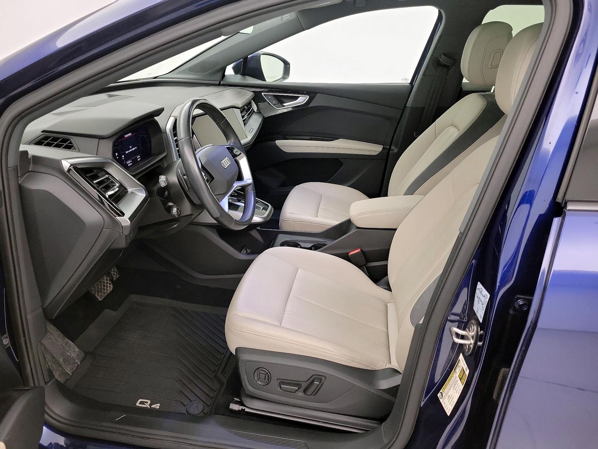 Thumbnail: 2024 Audi Q4 e-tron - 11