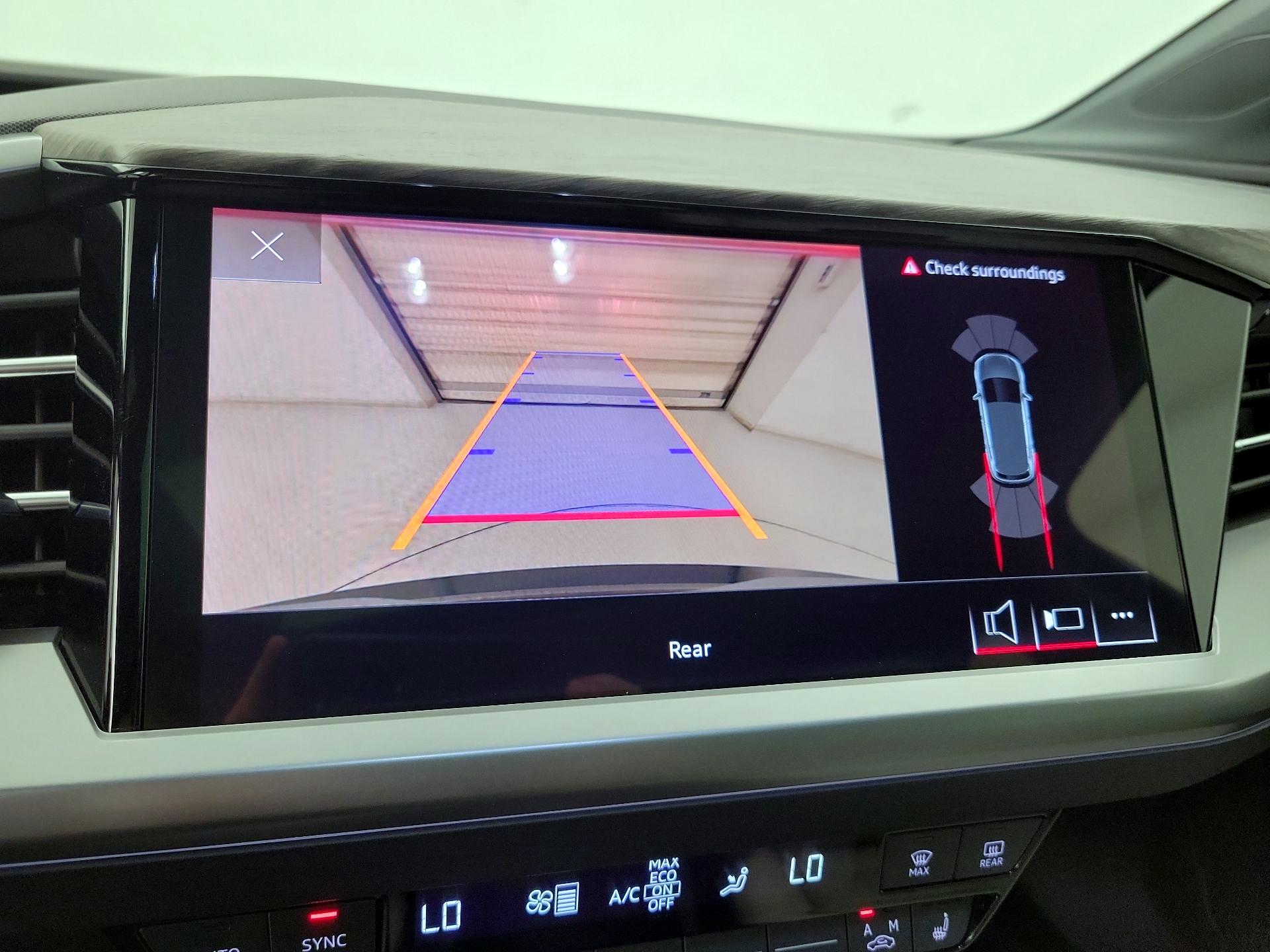 Thumbnail: 2024 Audi Q4 e-tron - 14