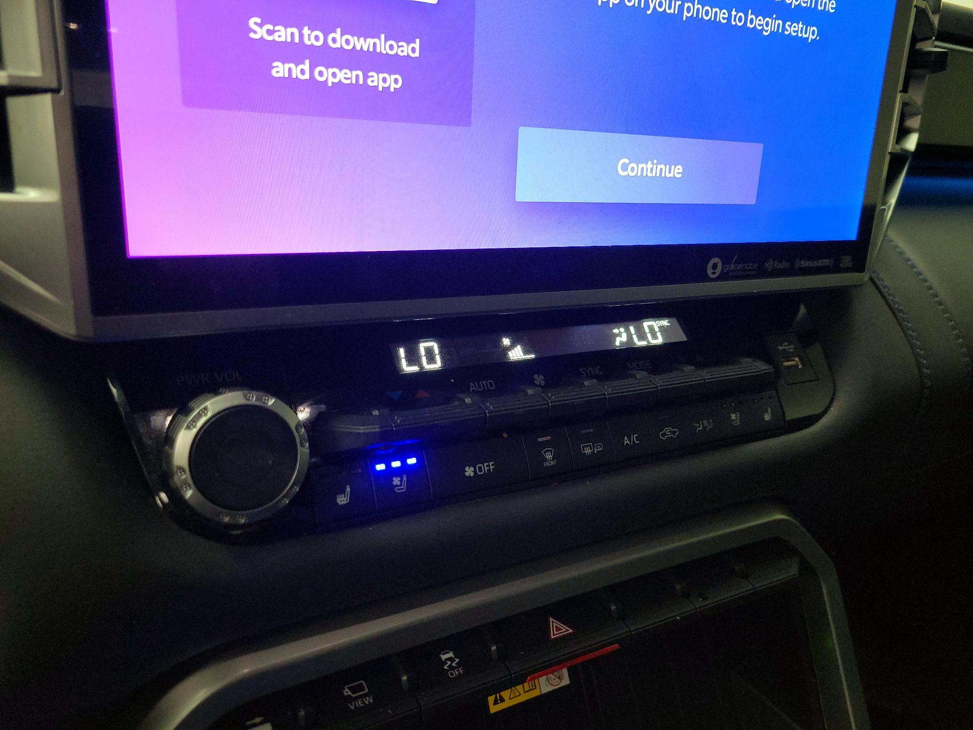 Thumbnail: 2024 Toyota Tundra - 16