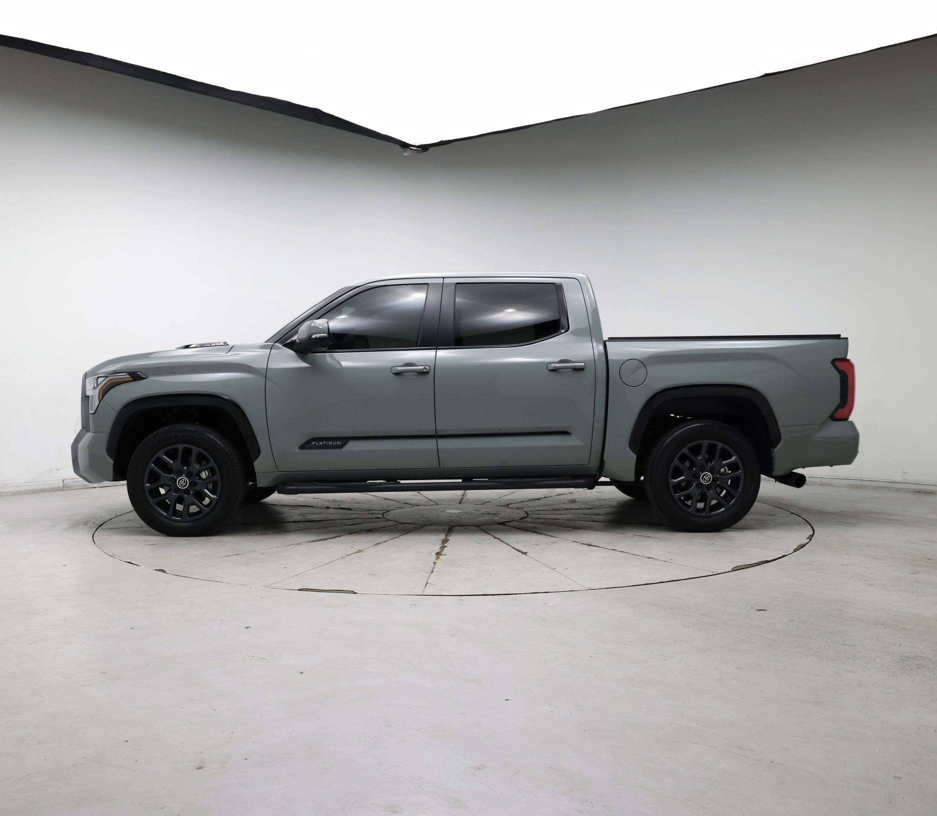 Thumbnail: 2024 Toyota Tundra - 3