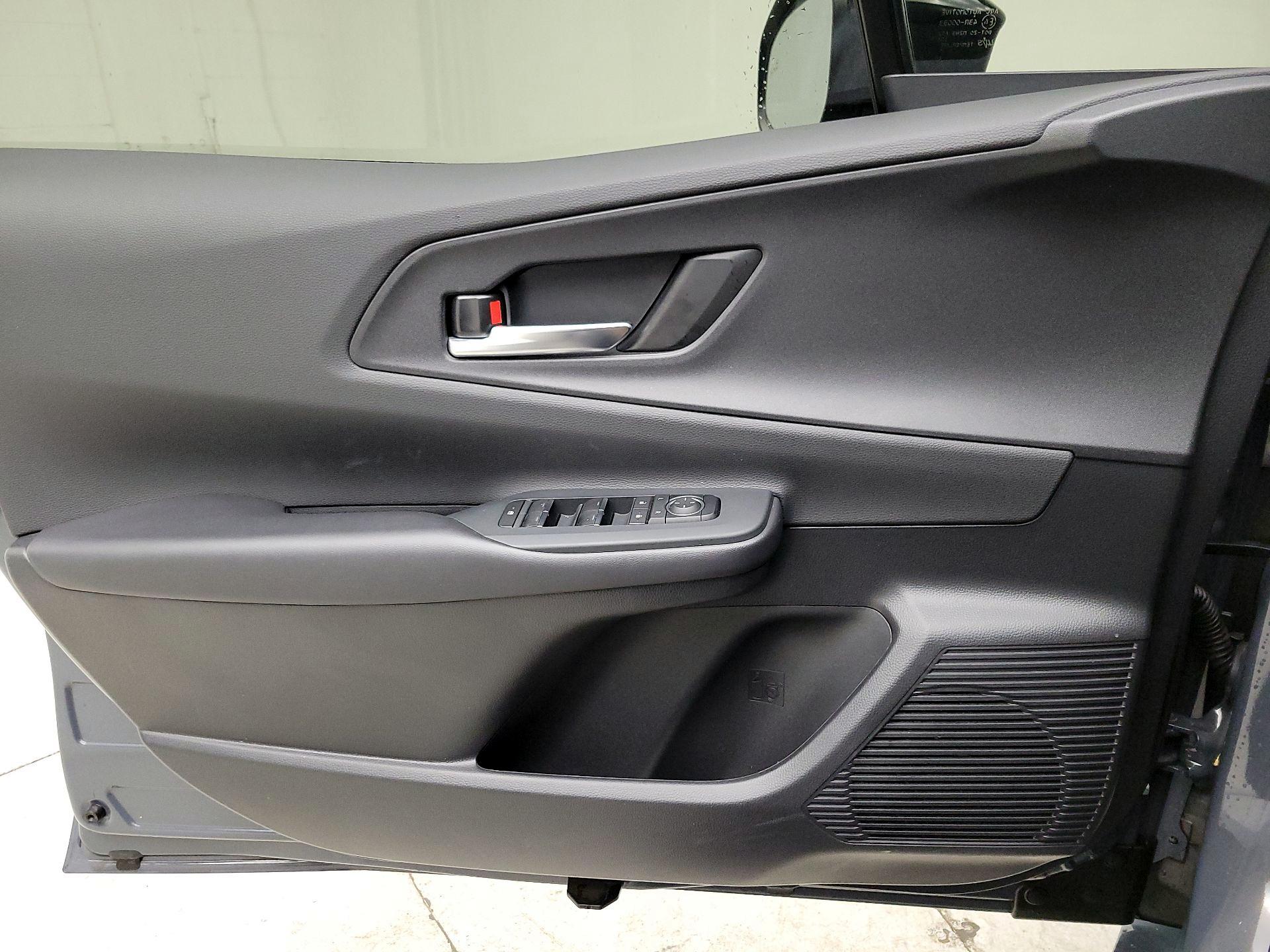 Thumbnail: 2025 Toyota Prius - 12