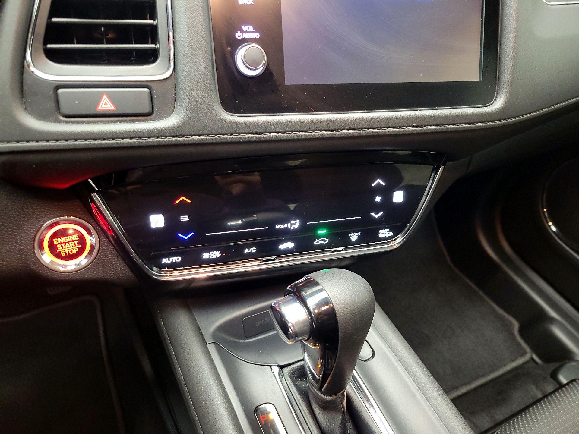 Thumbnail: 2019 Honda HR-V - 16