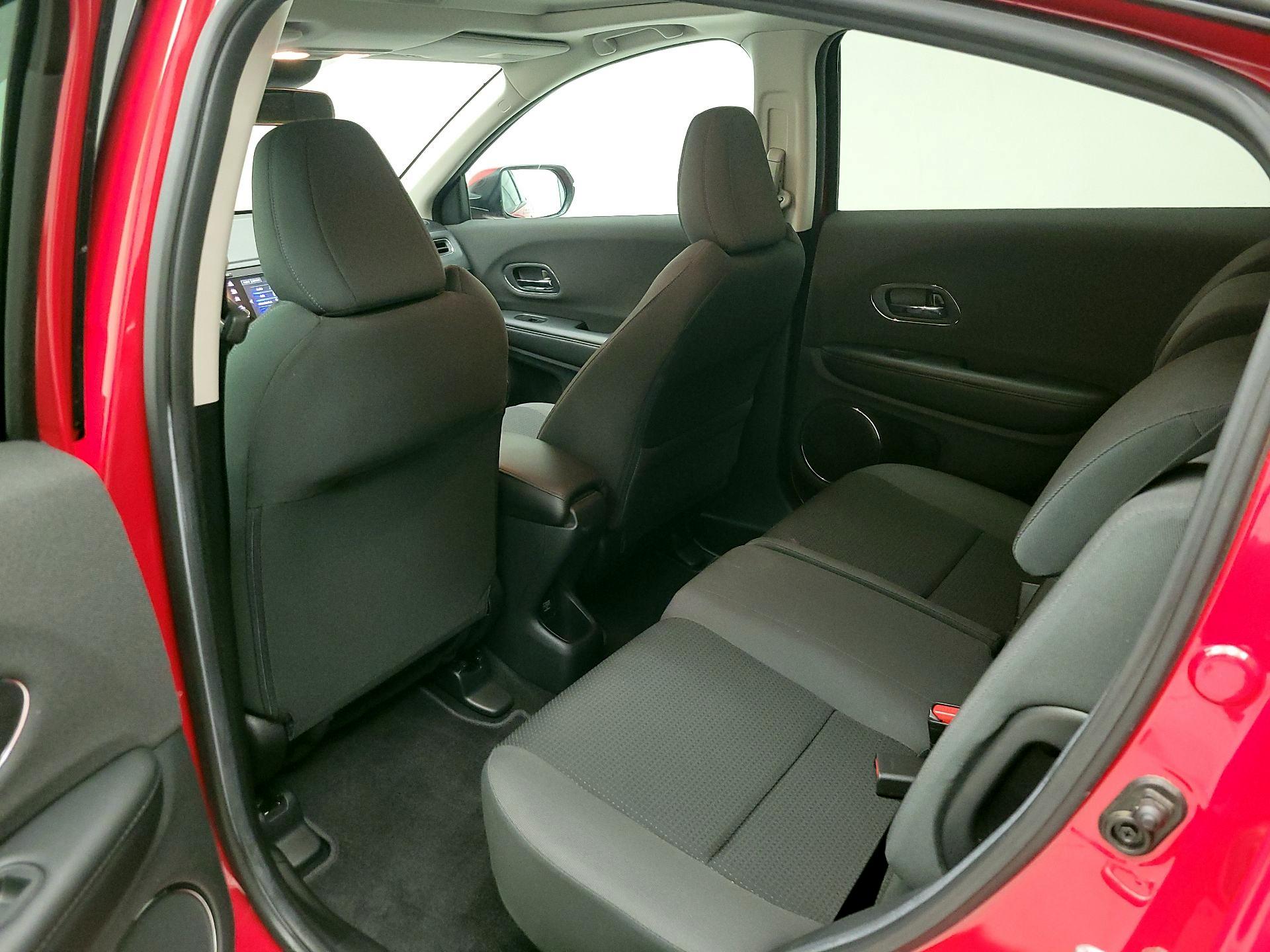 Thumbnail: 2019 Honda HR-V - 19