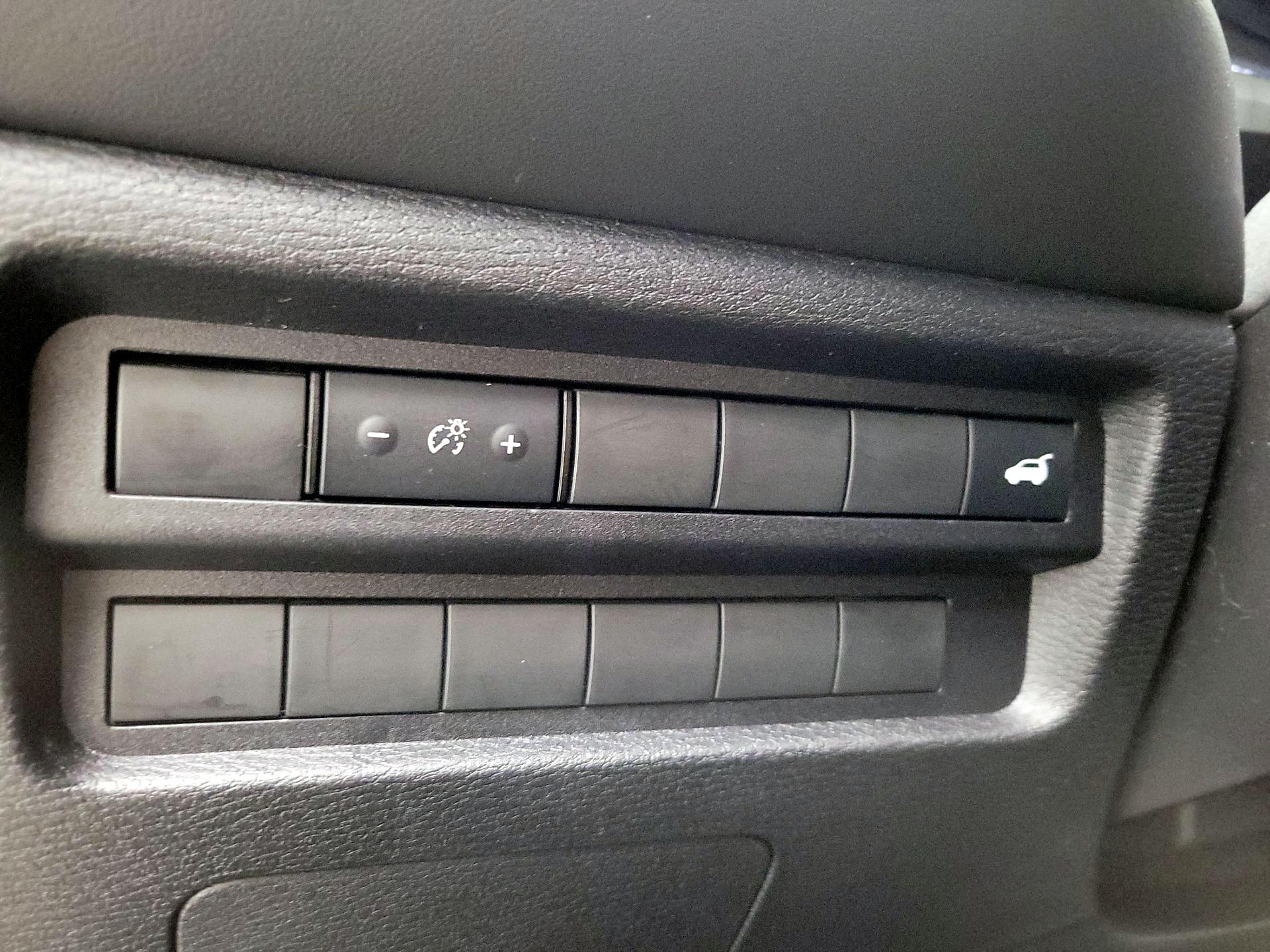 Thumbnail: 2024 Mitsubishi Outlander - 13