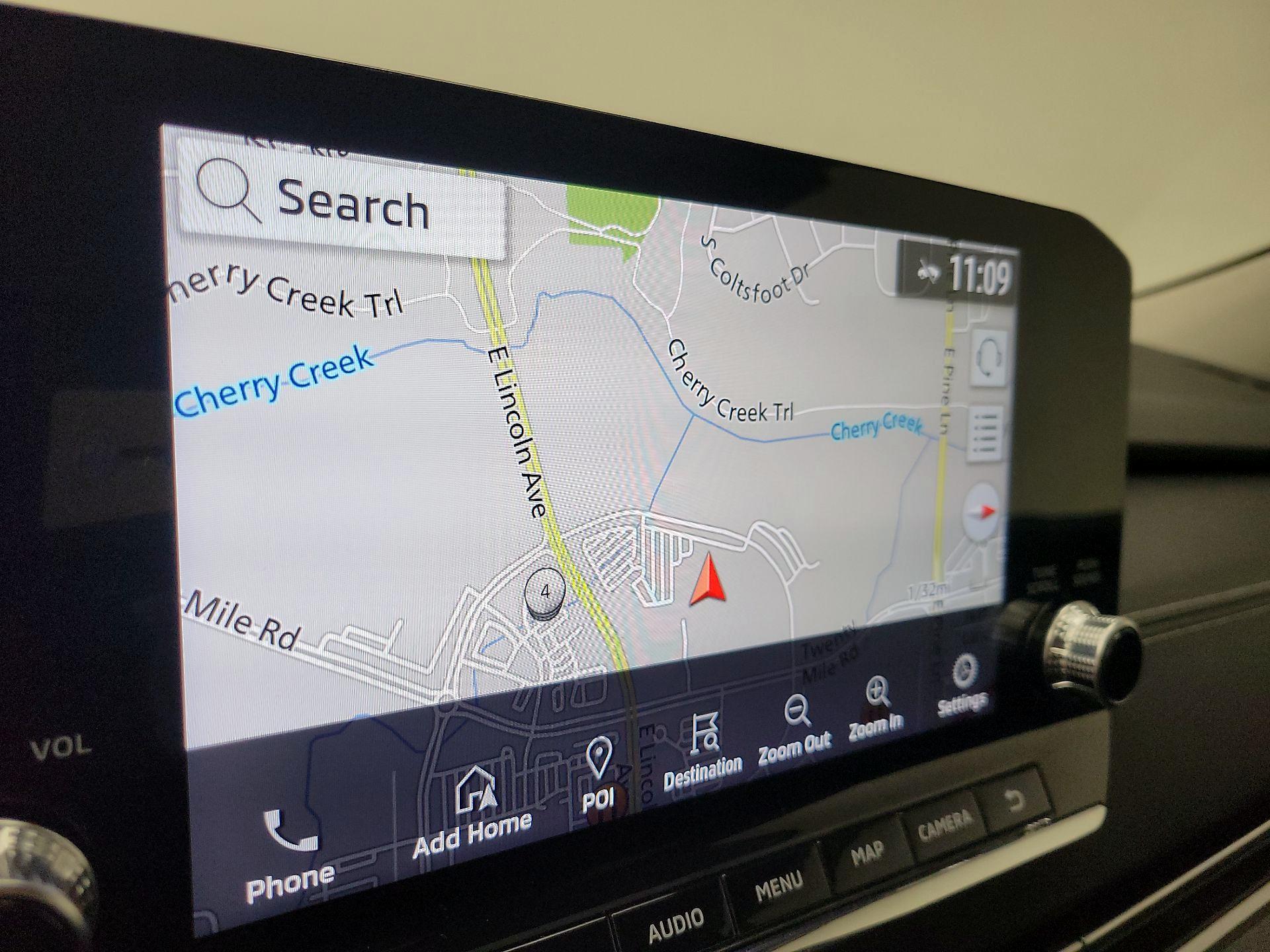 Thumbnail: 2024 Mitsubishi Outlander - 14