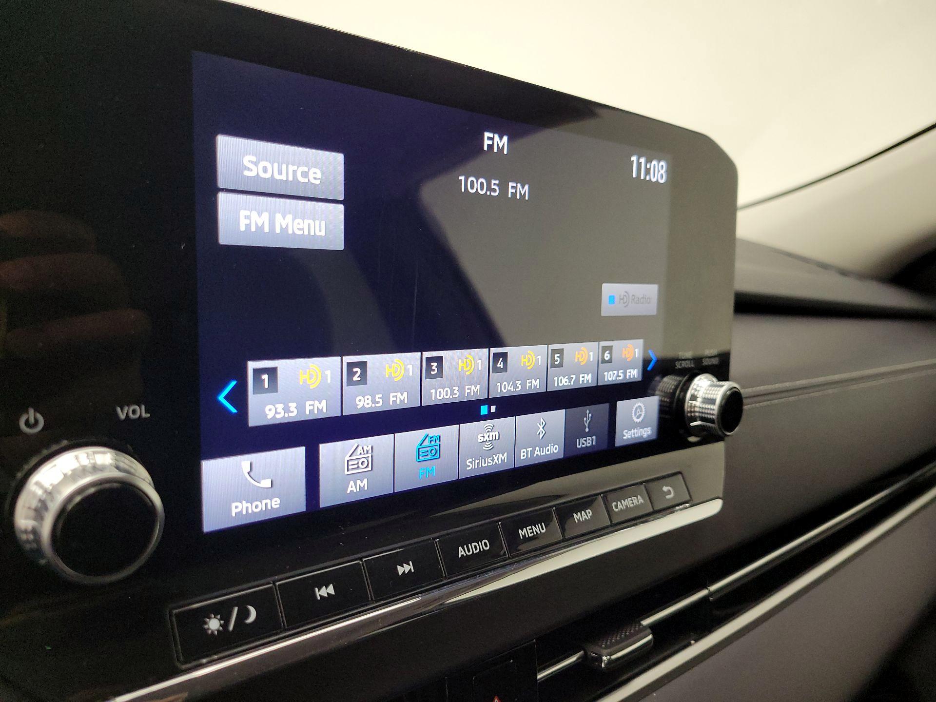 Thumbnail: 2024 Mitsubishi Outlander - 16