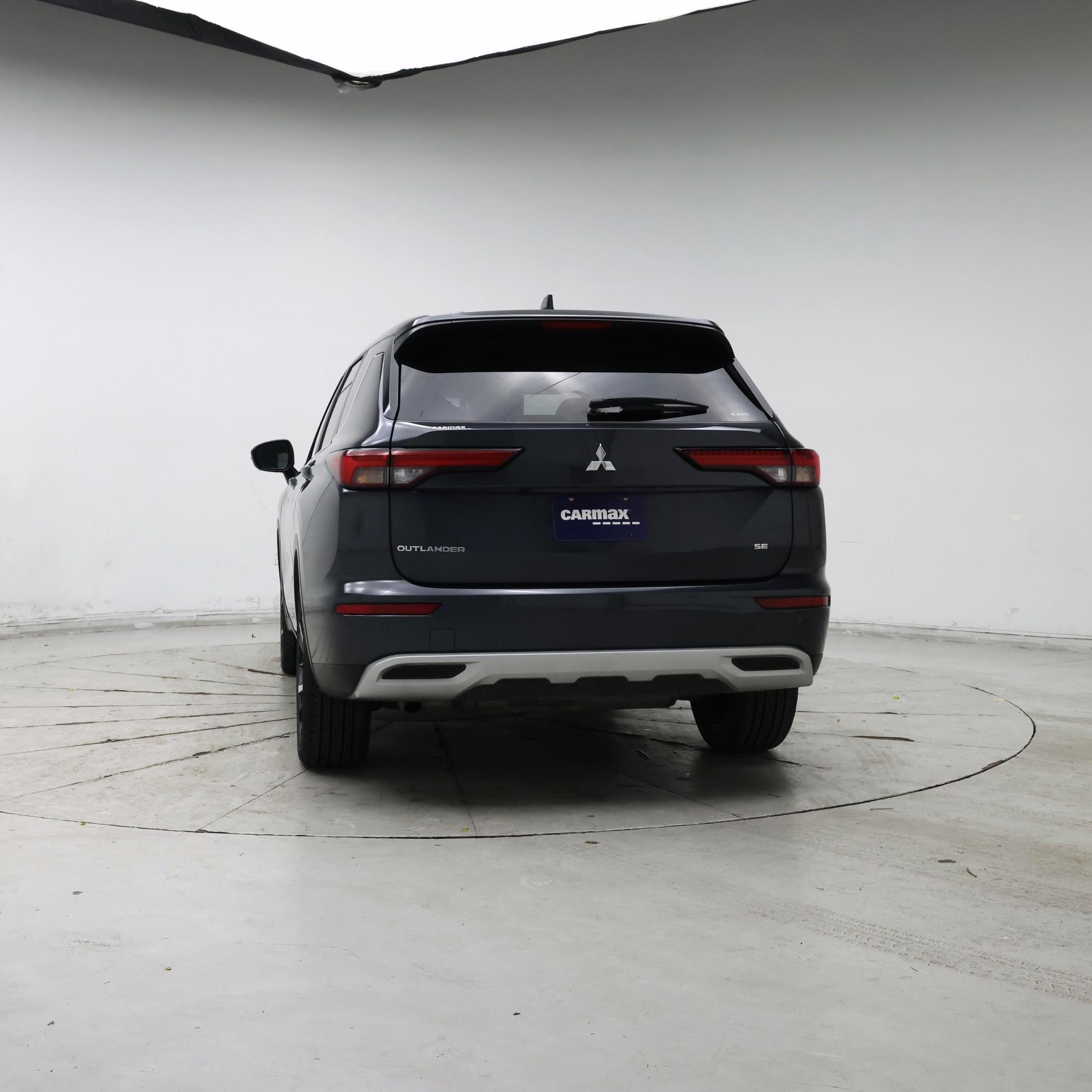 Thumbnail: 2024 Mitsubishi Outlander - 6