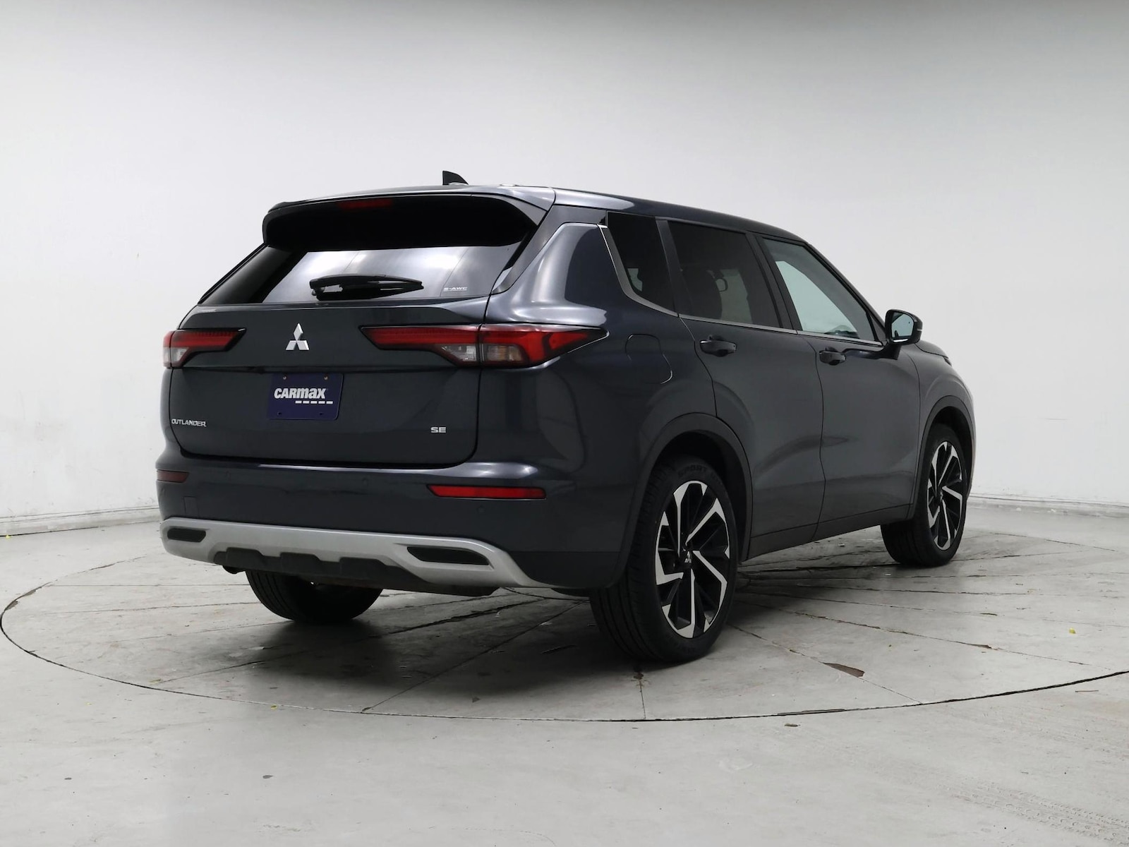 2024 Mitsubishi Outlander SE - Photo 9