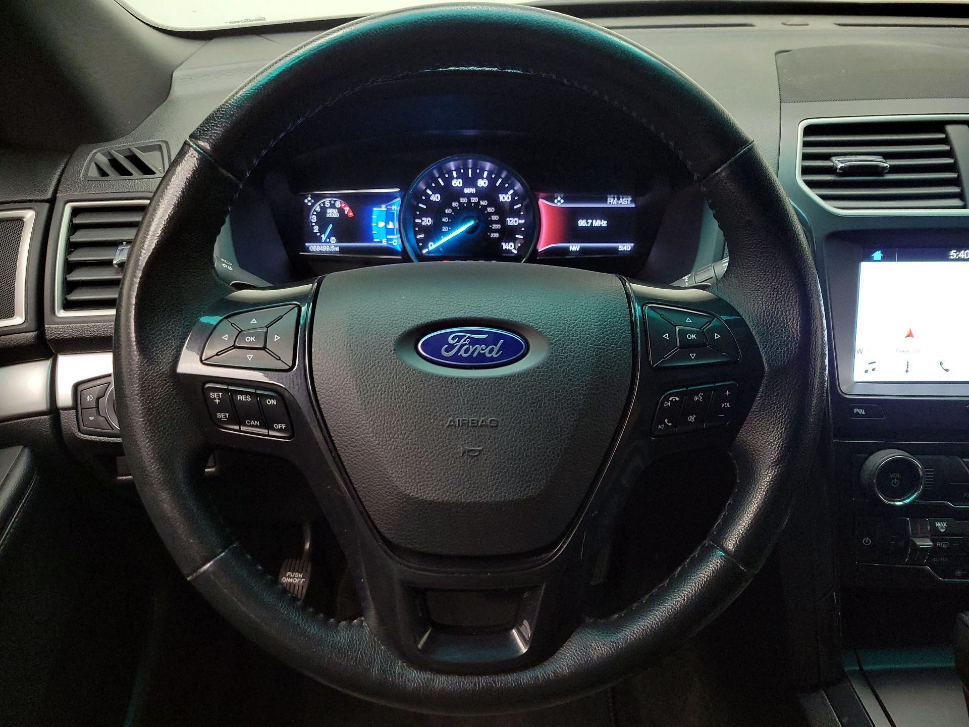 Thumbnail: 2017 Ford Explorer - 10