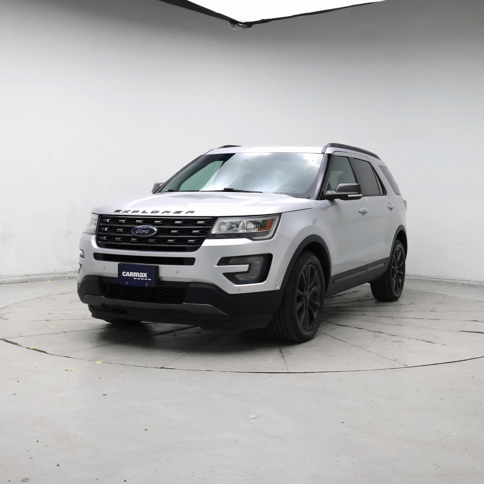 Thumbnail: 2017 Ford Explorer - 4