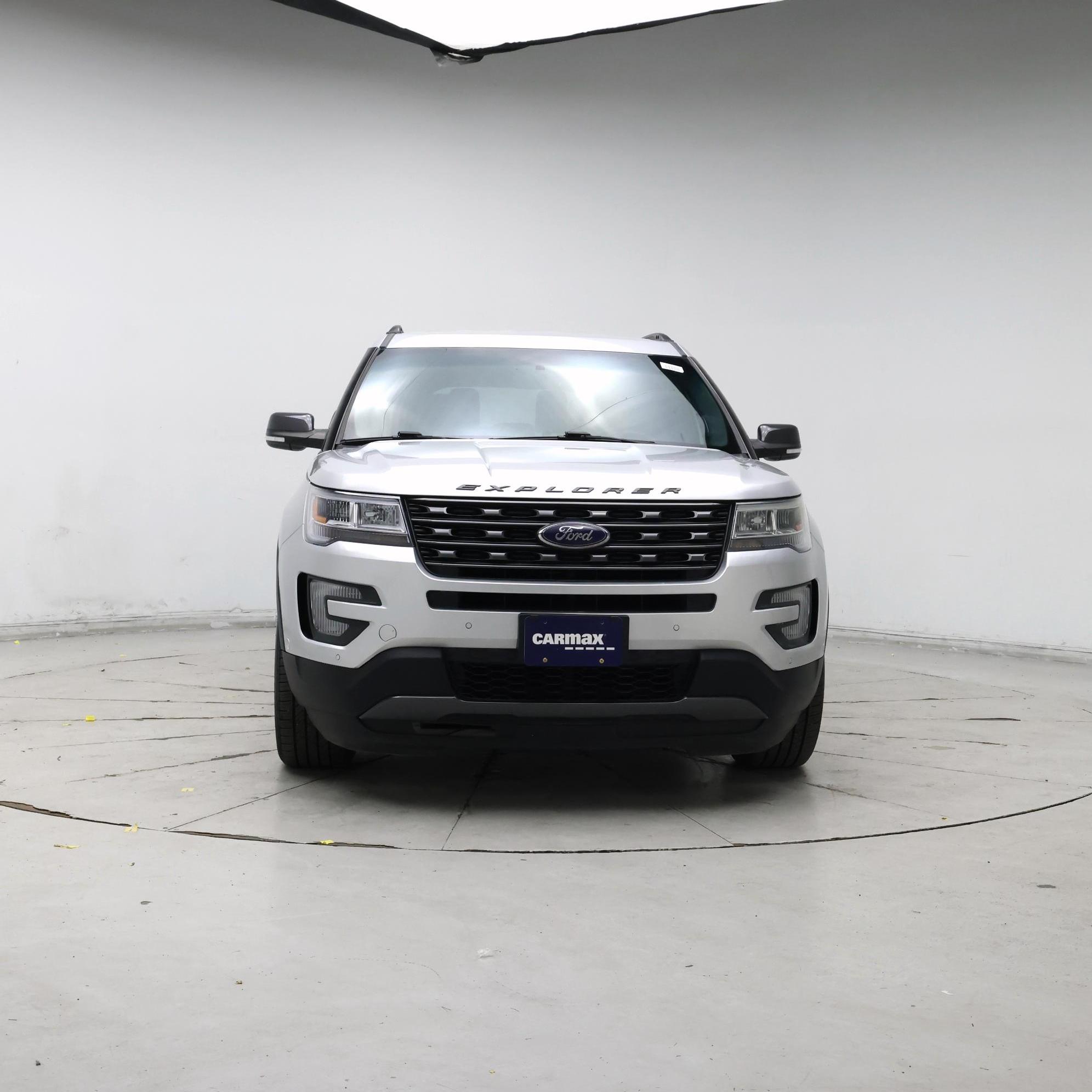 Thumbnail: 2017 Ford Explorer - 5