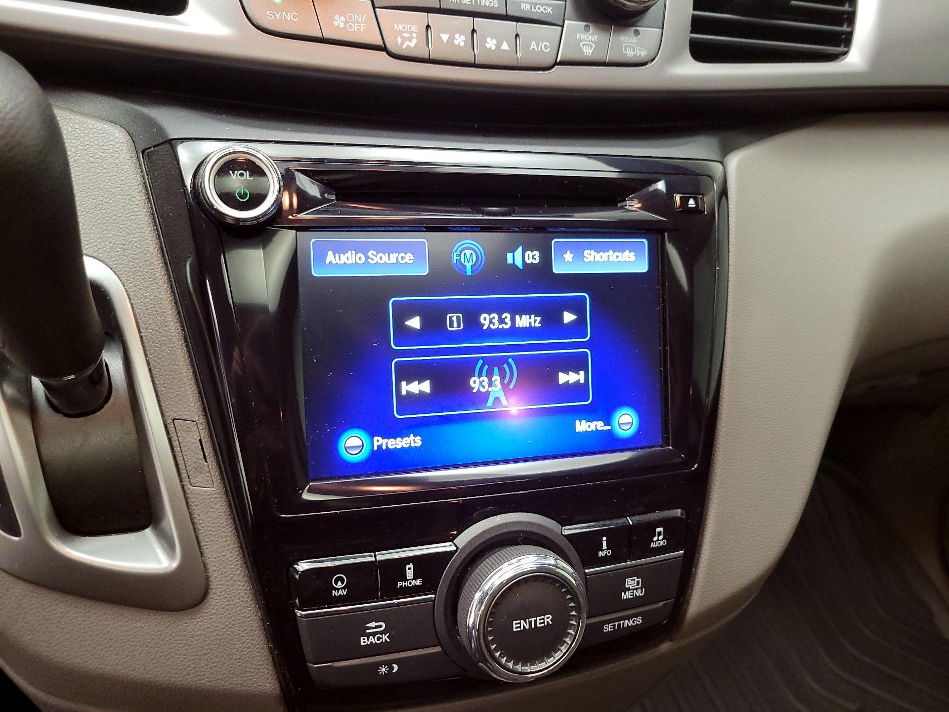 Thumbnail: 2016 Honda Odyssey - 15