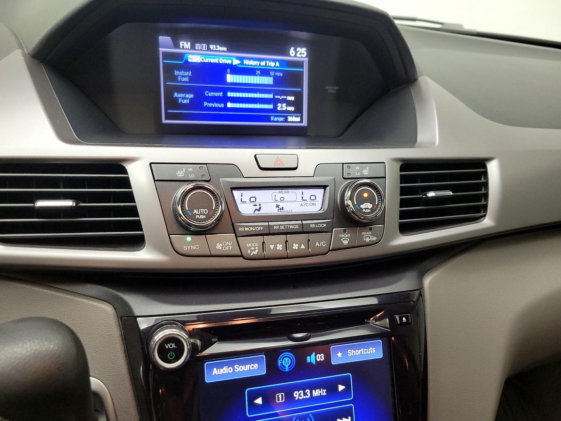 Thumbnail: 2016 Honda Odyssey - 16